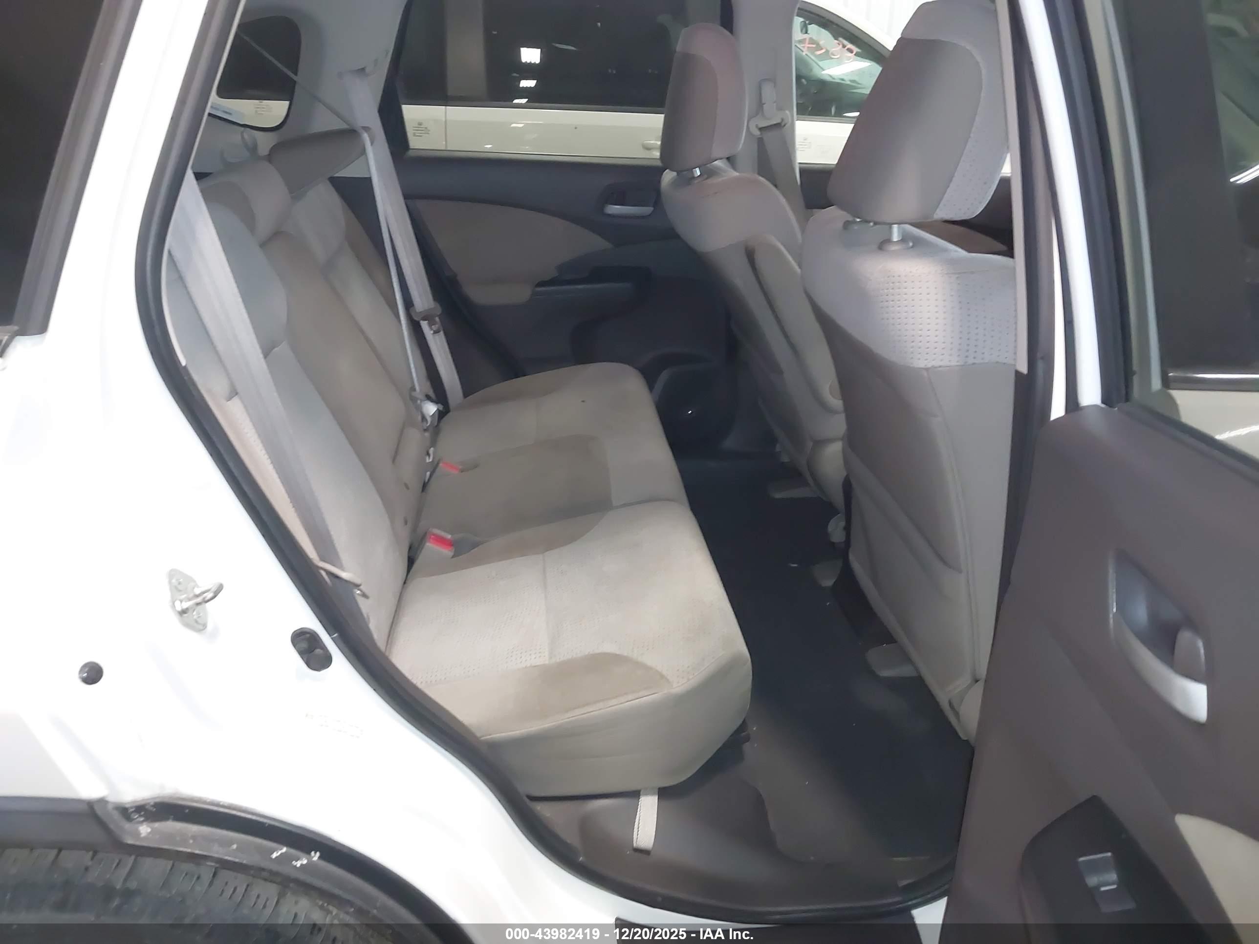 HONDA CR-V image 8