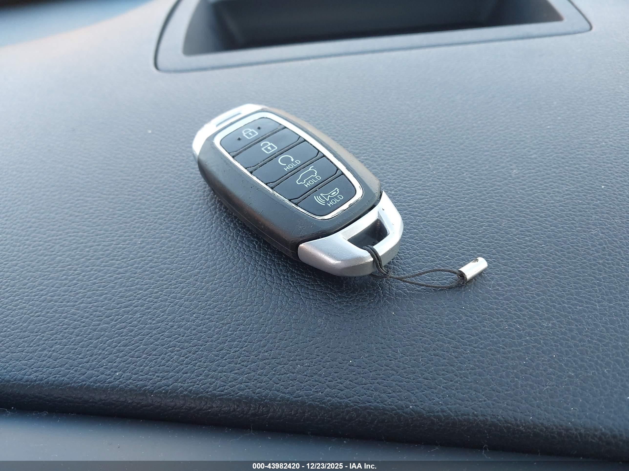 HYUNDAI PALISADE image 11