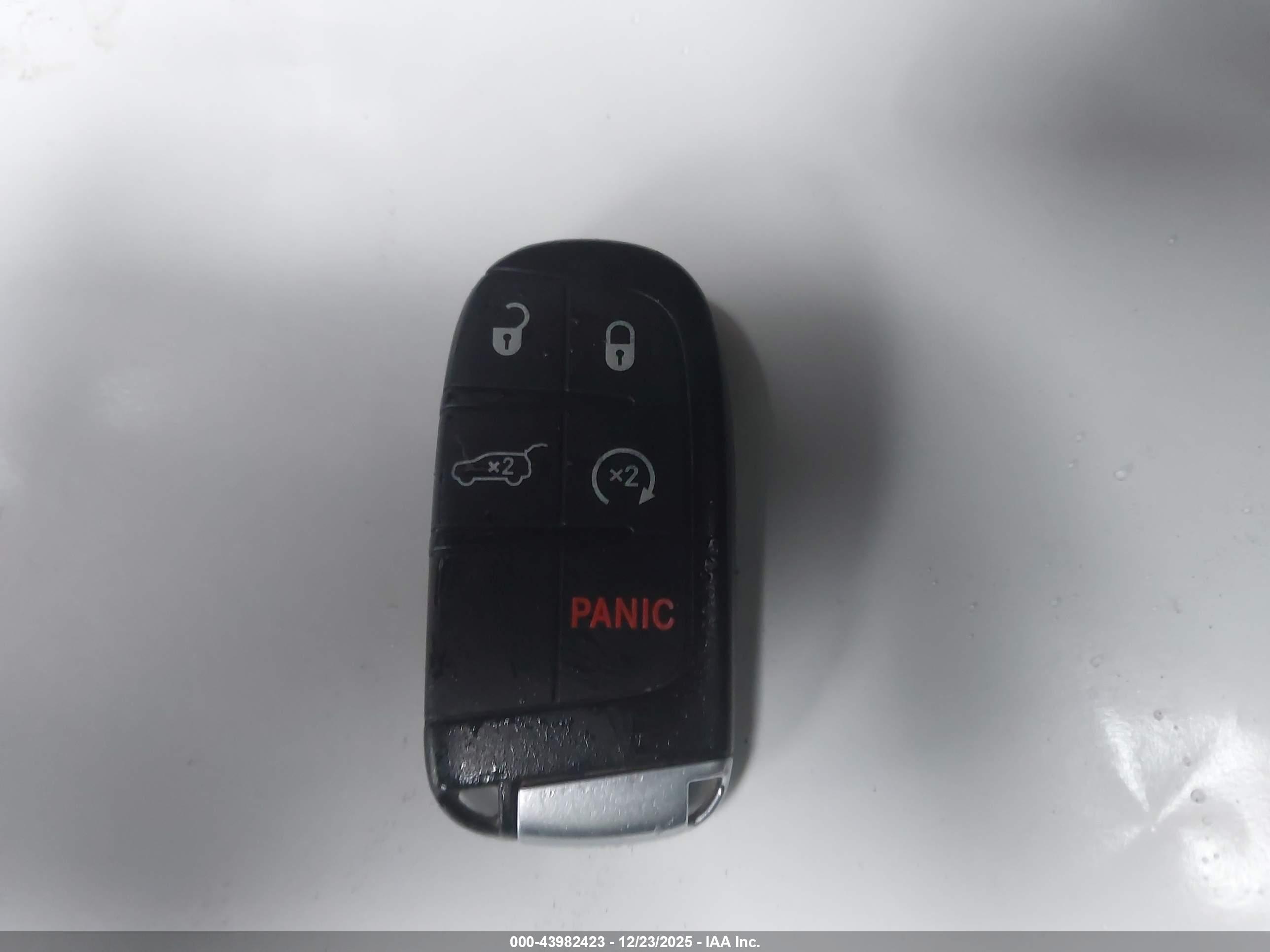 JEEP GRAND image 11