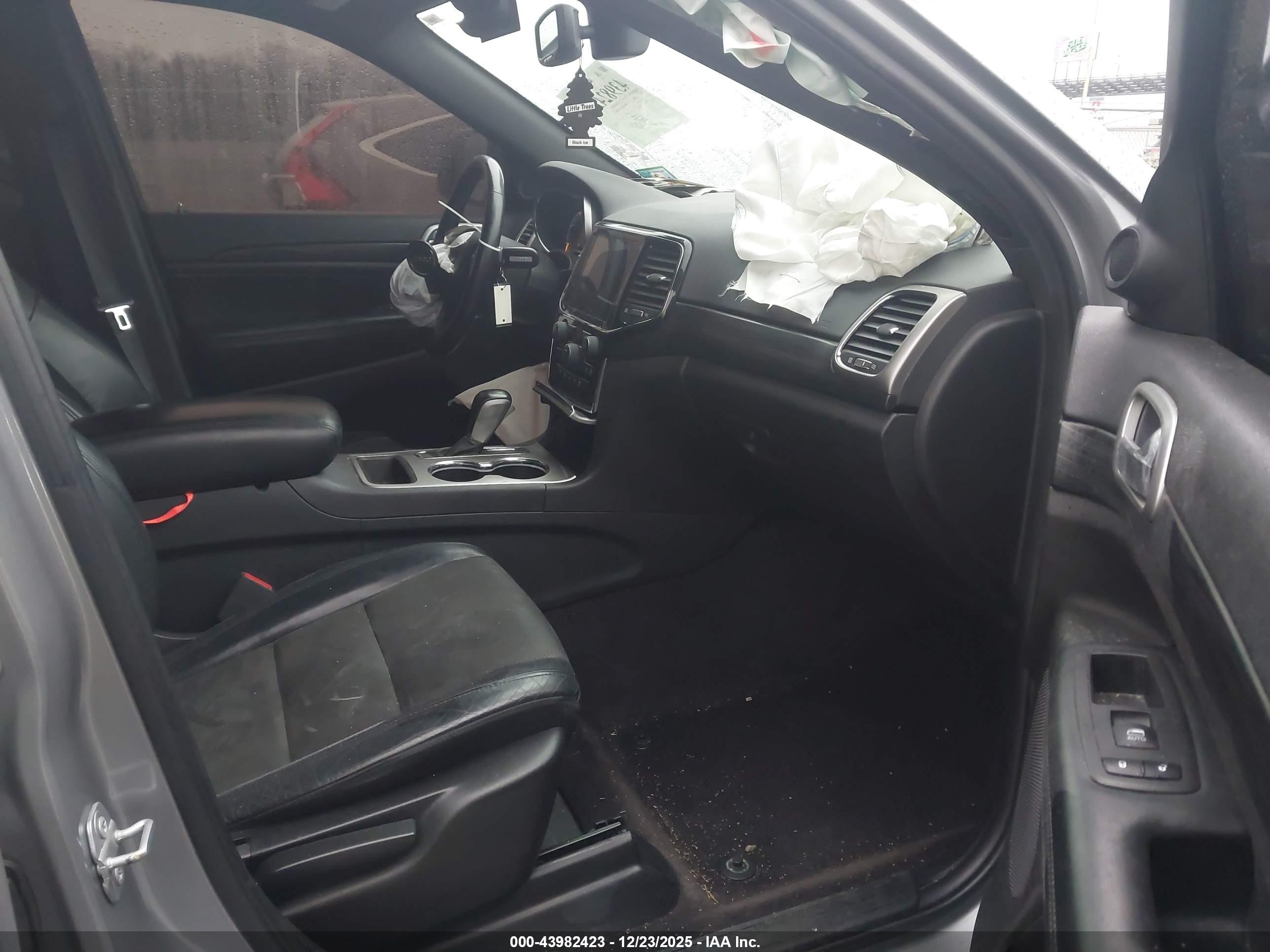JEEP GRAND image 5