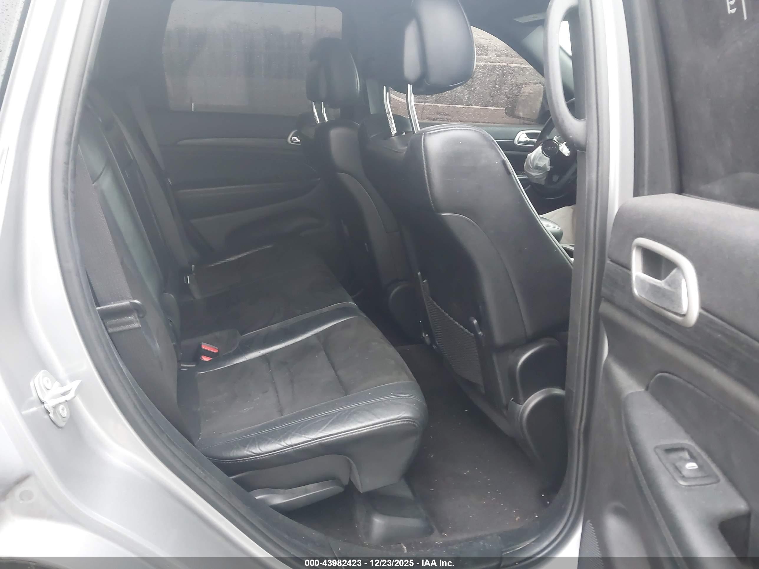 JEEP GRAND image 8