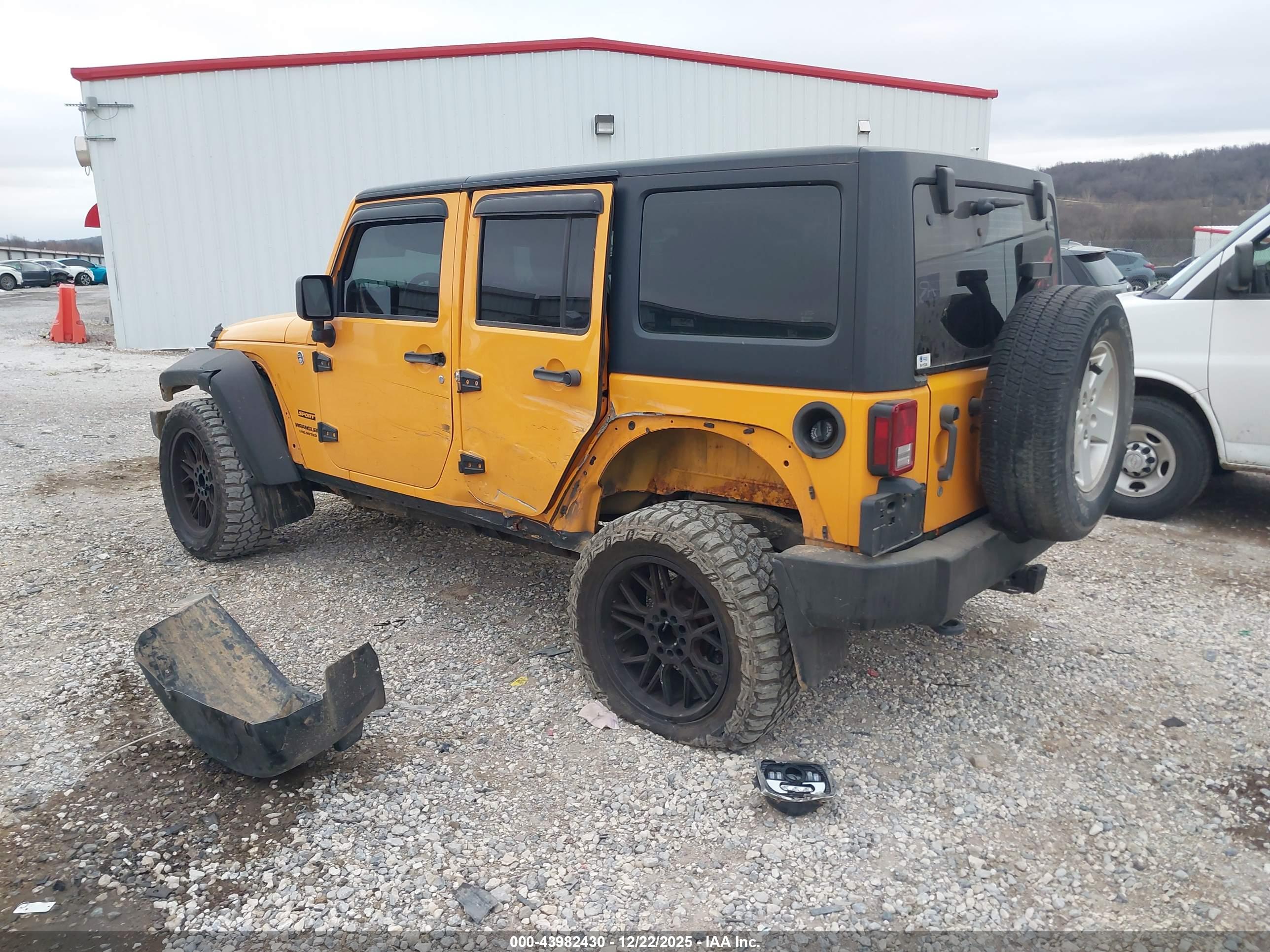 JEEP WRANGLER image 3
