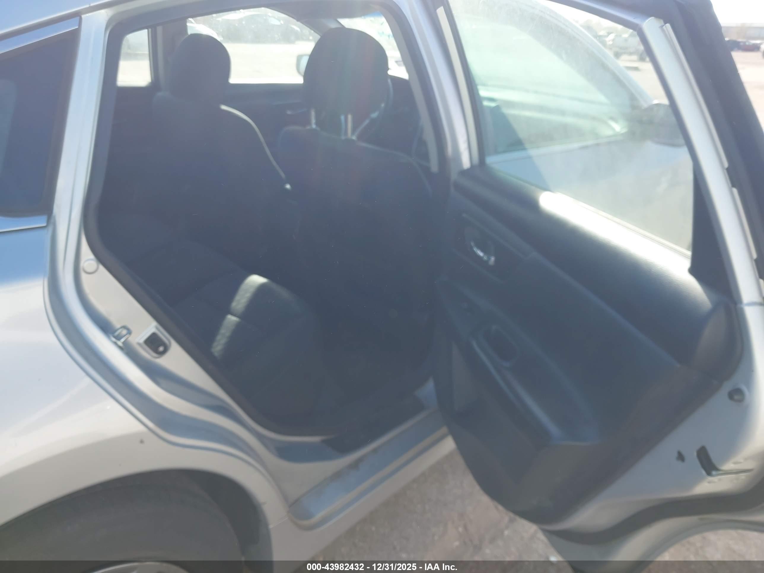 NISSAN ALTIMA image 8