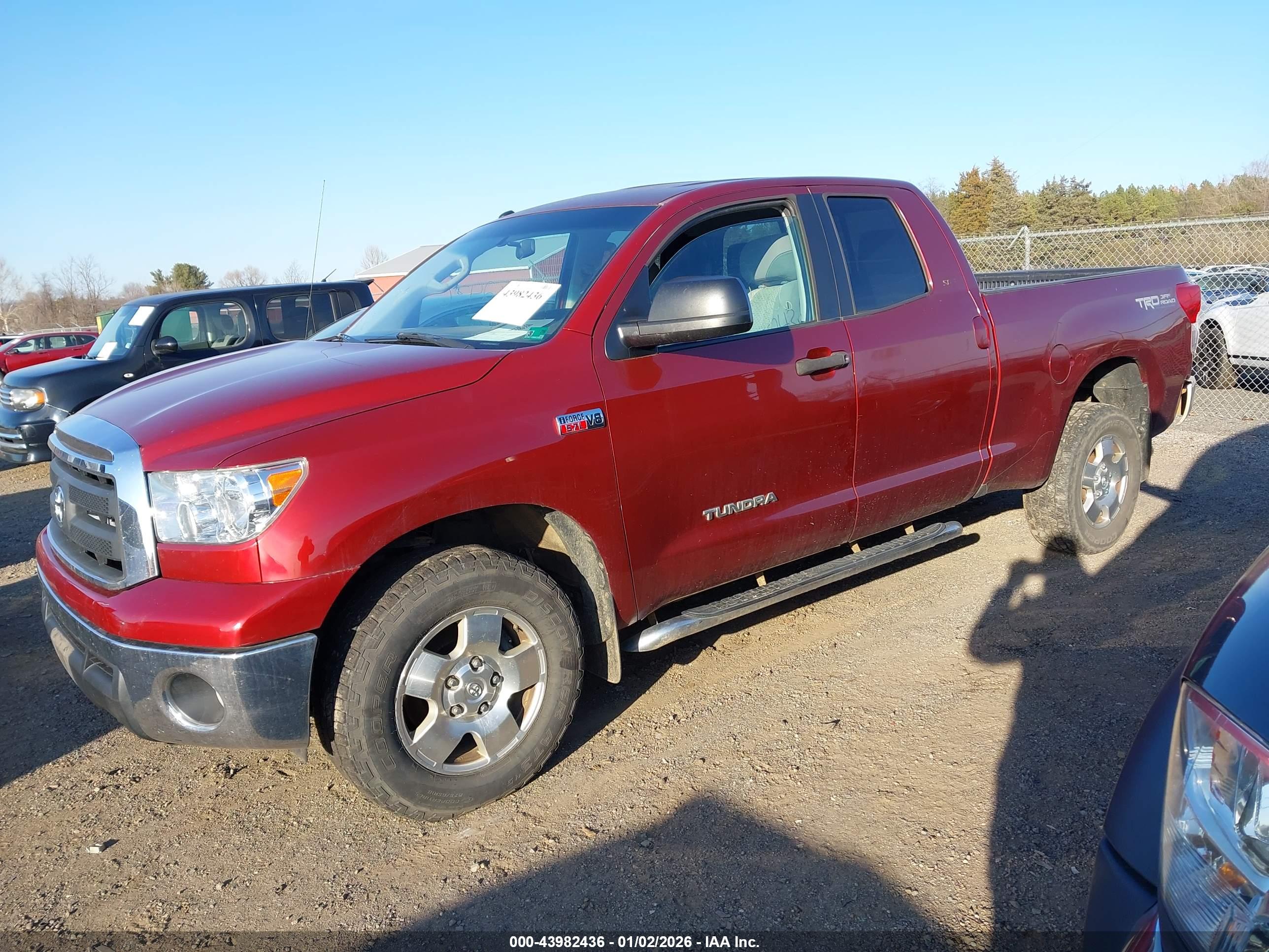 TOYOTA TUNDRA image 2