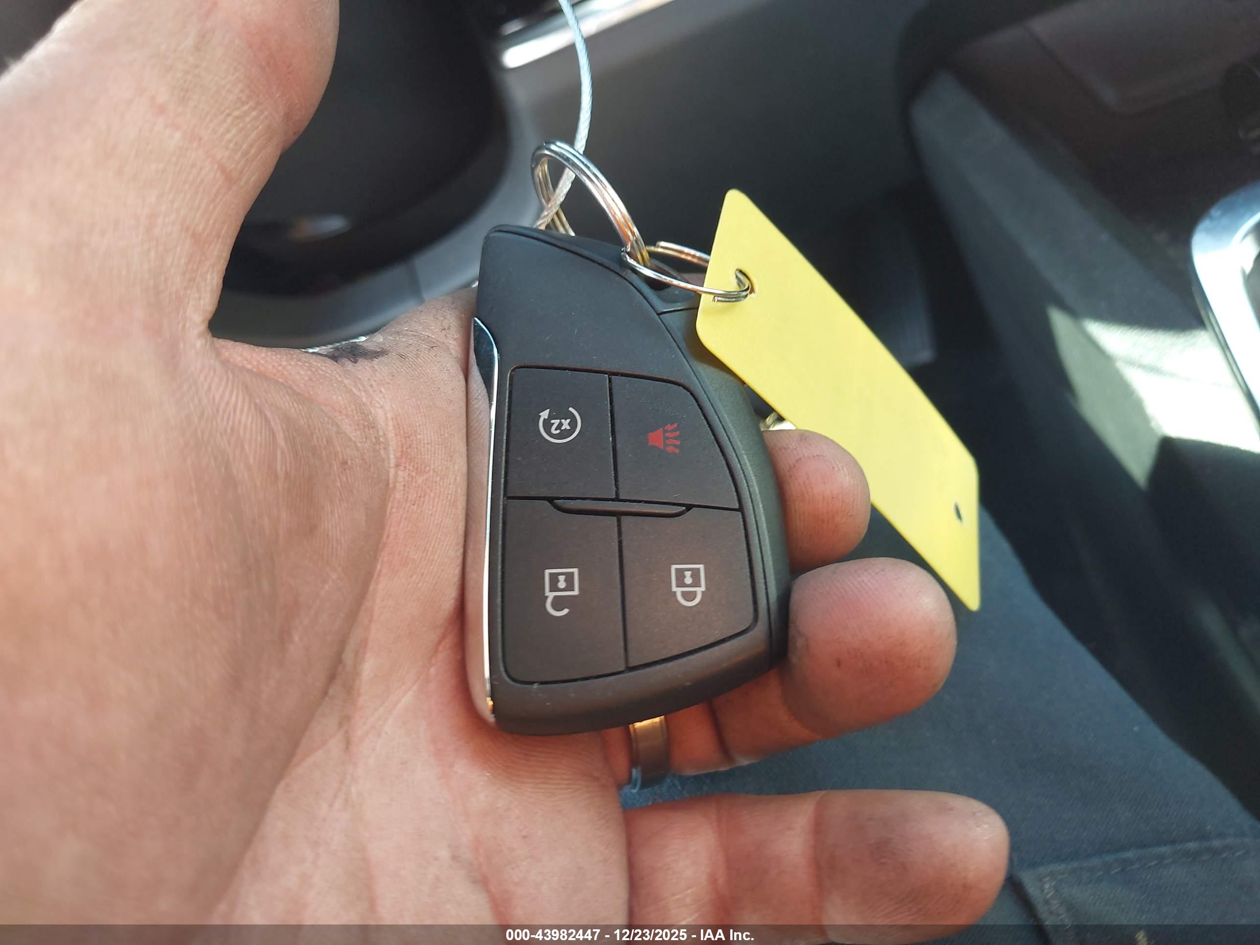 CHEVROLET EQUINOX image 11