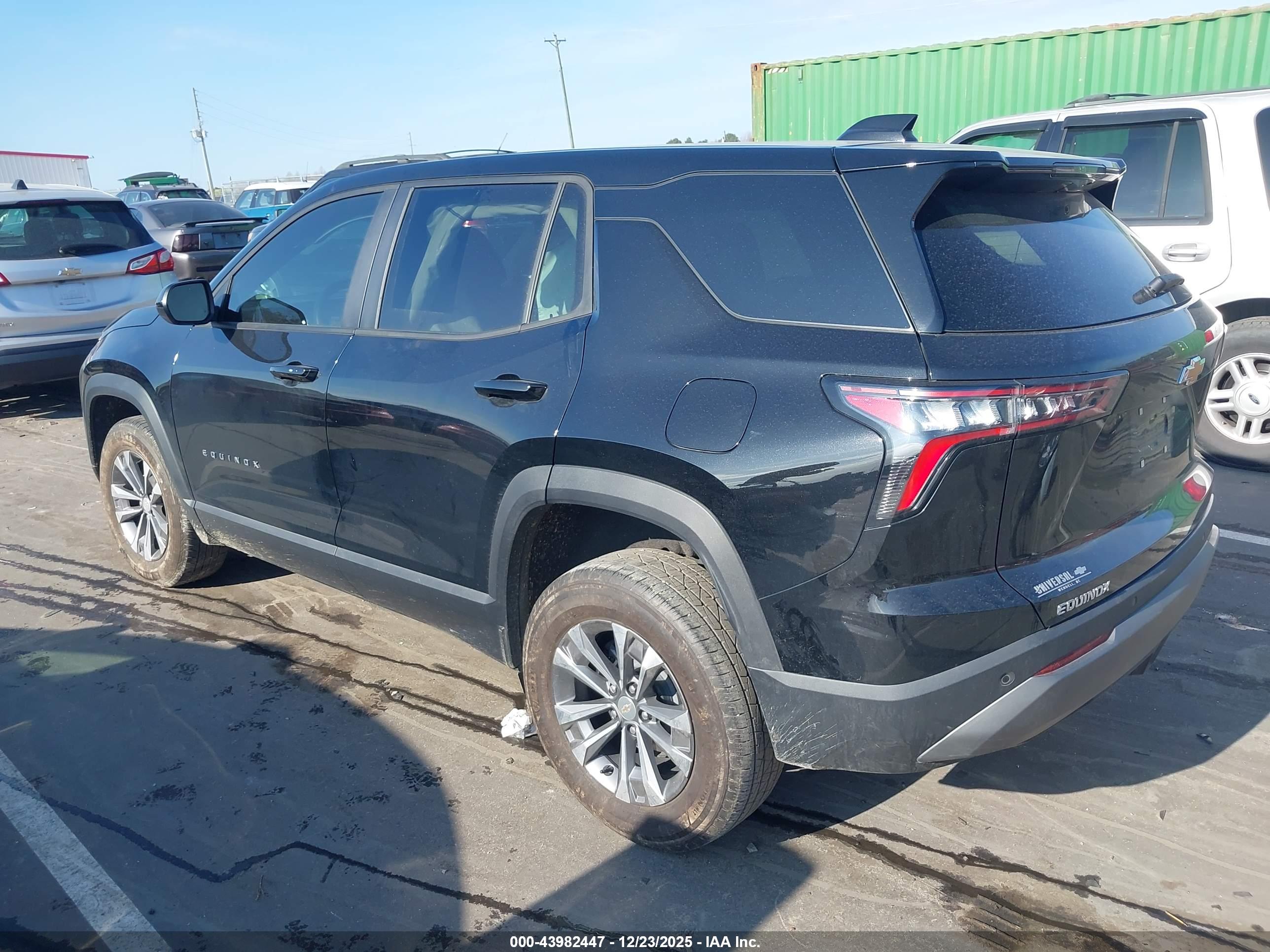 CHEVROLET EQUINOX image 3