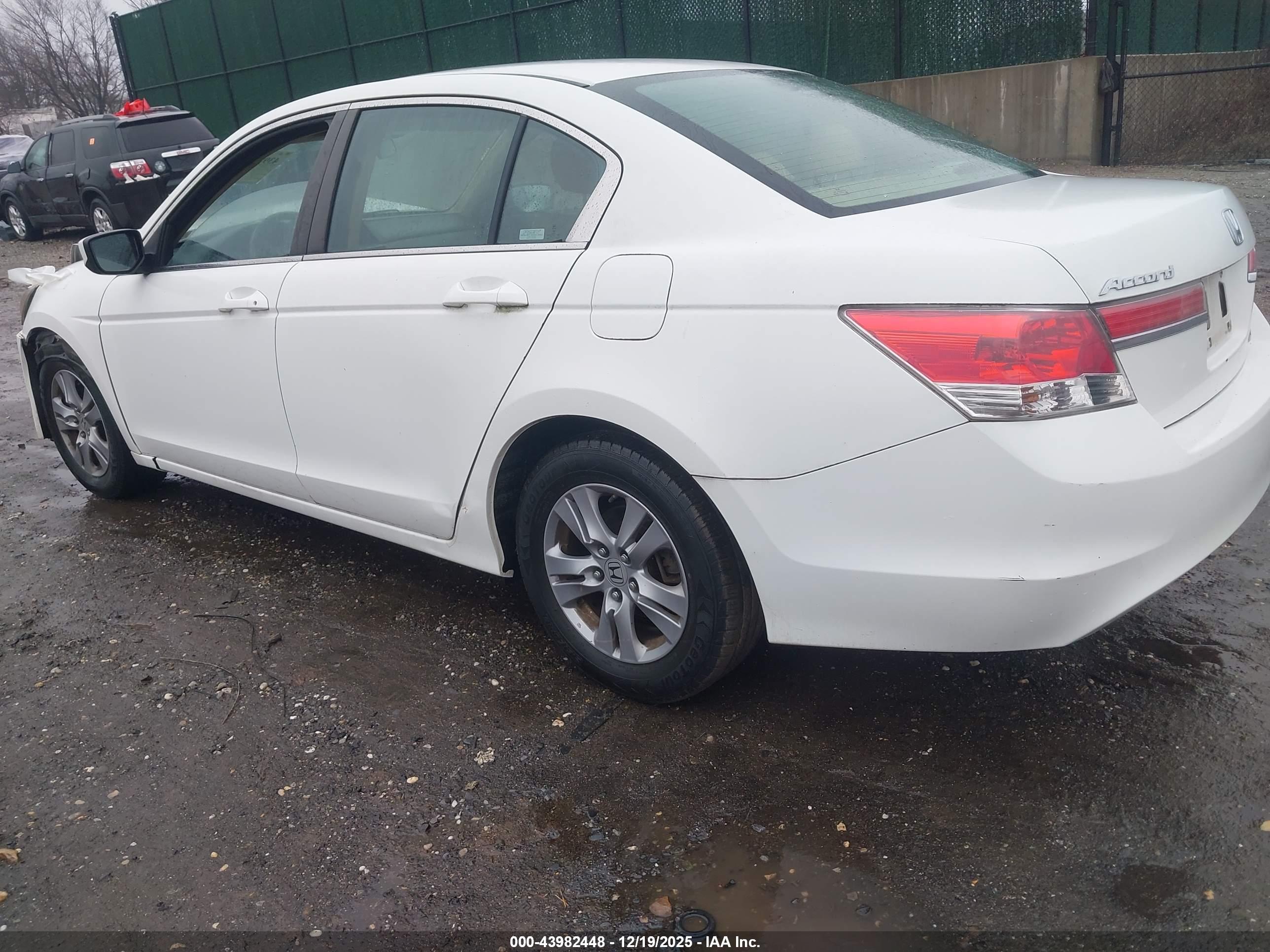 HONDA ACCORD image 3