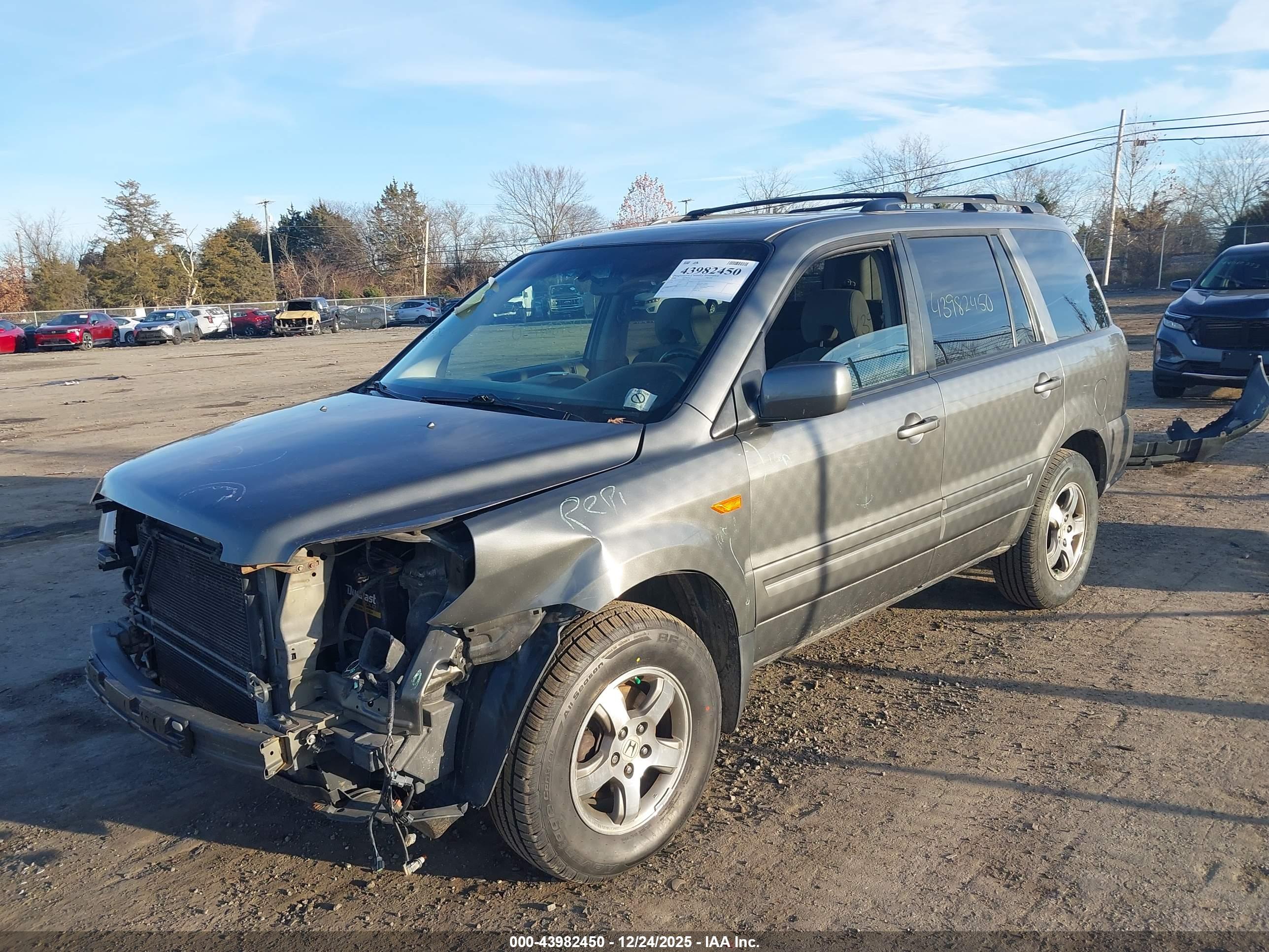 HONDA PILOT image 2