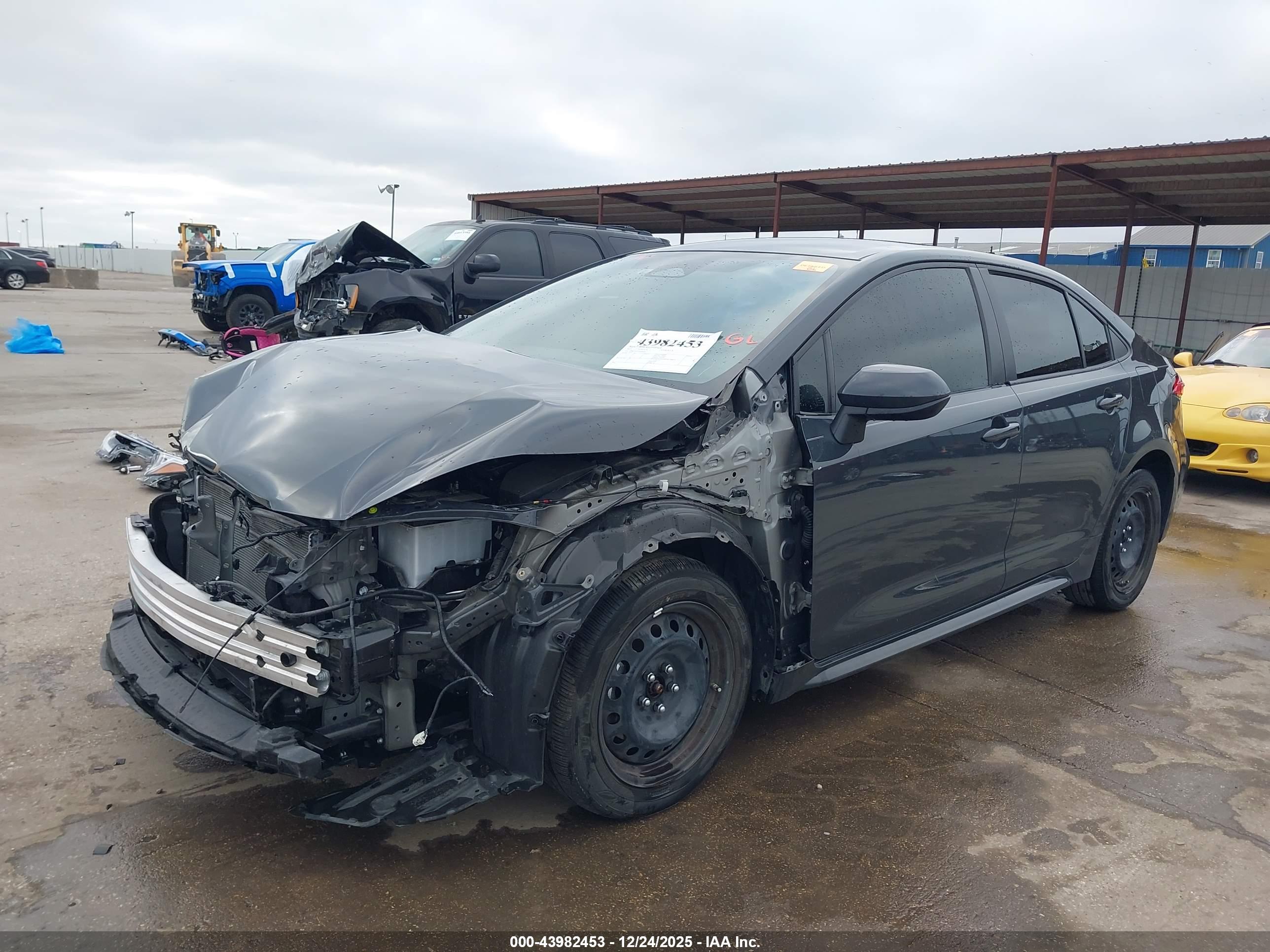 TOYOTA COROLLA image 2