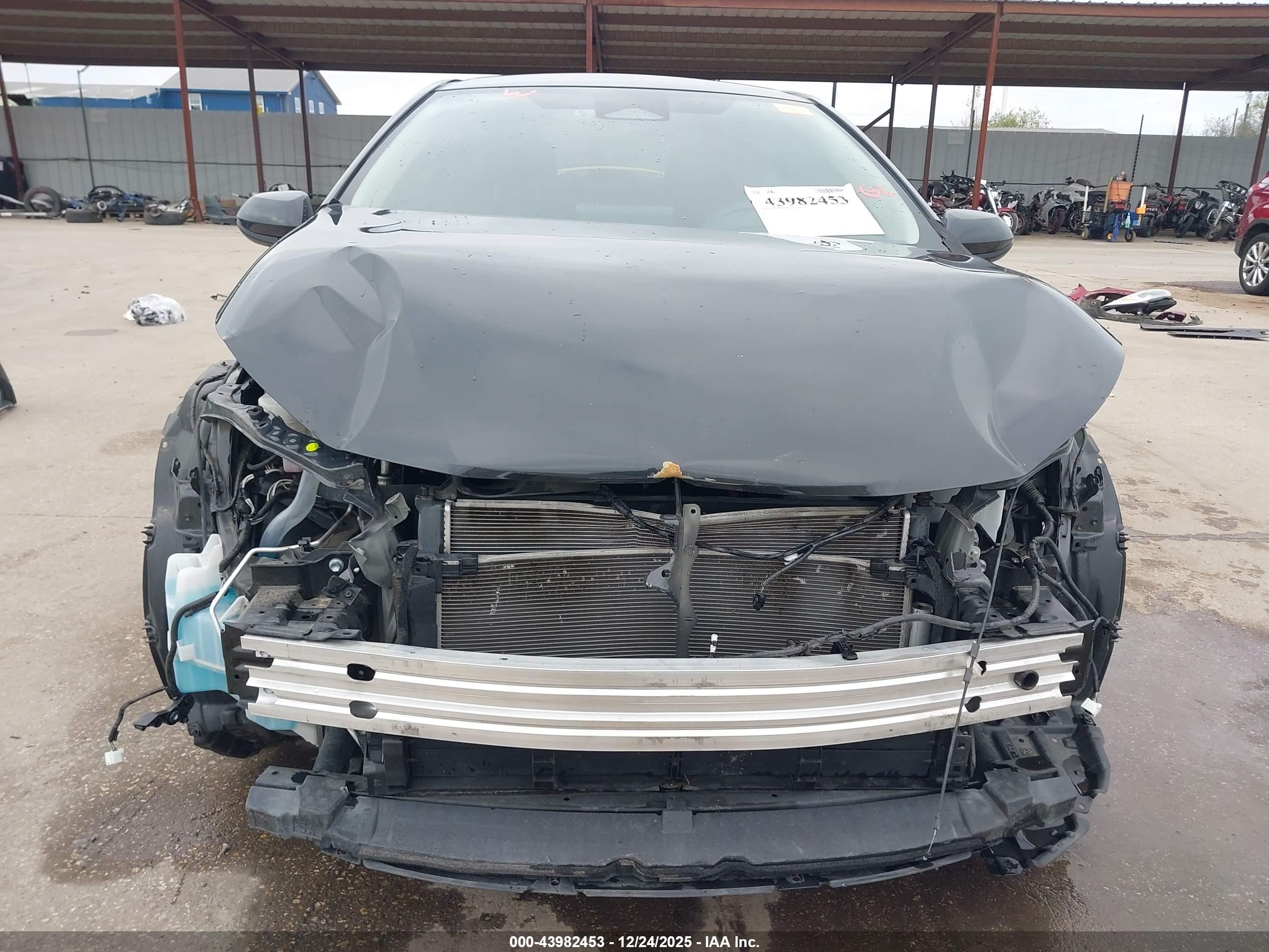 TOYOTA COROLLA image 6