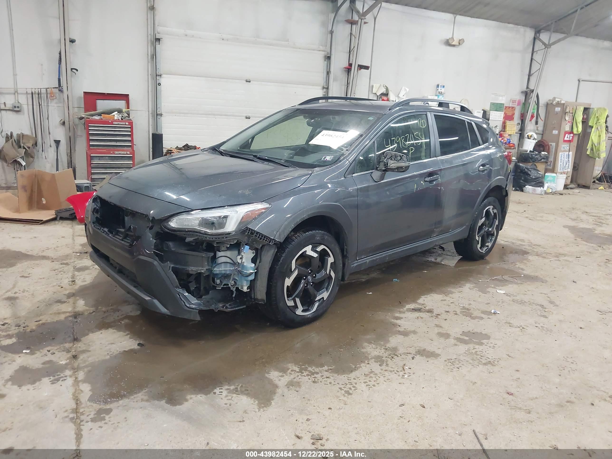 SUBARU CROSSTREK image 2