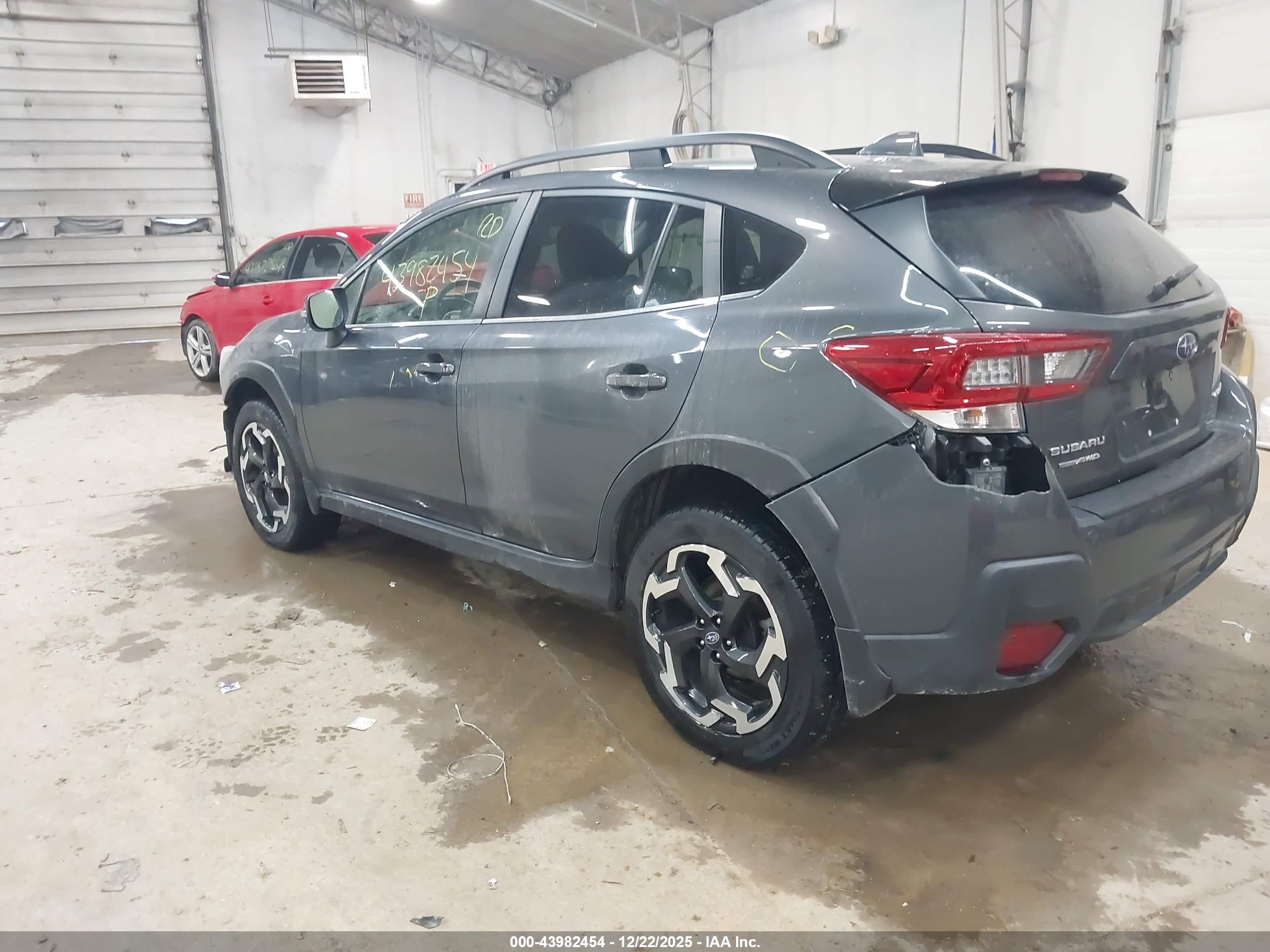 SUBARU CROSSTREK image 3
