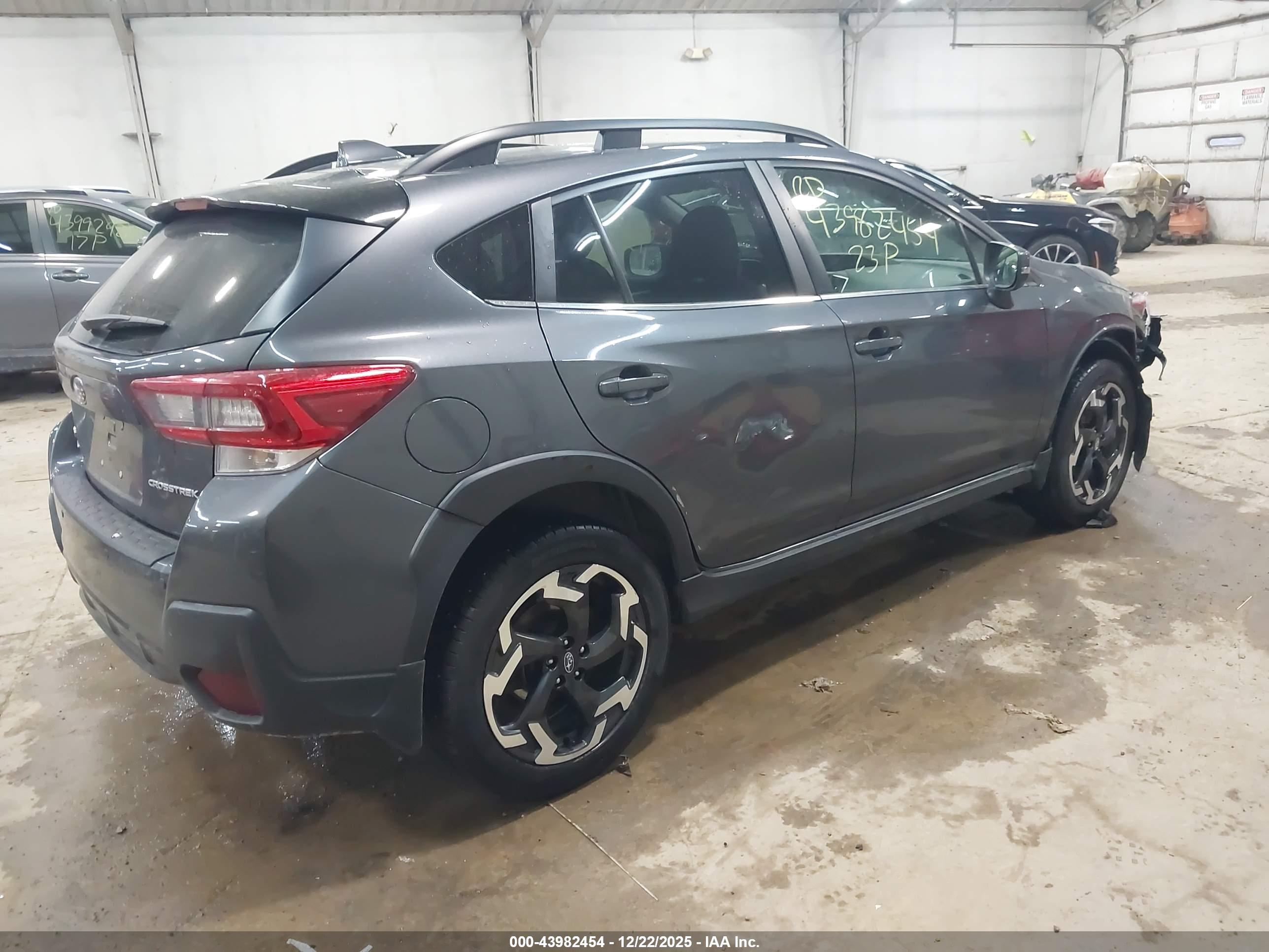 SUBARU CROSSTREK image 4