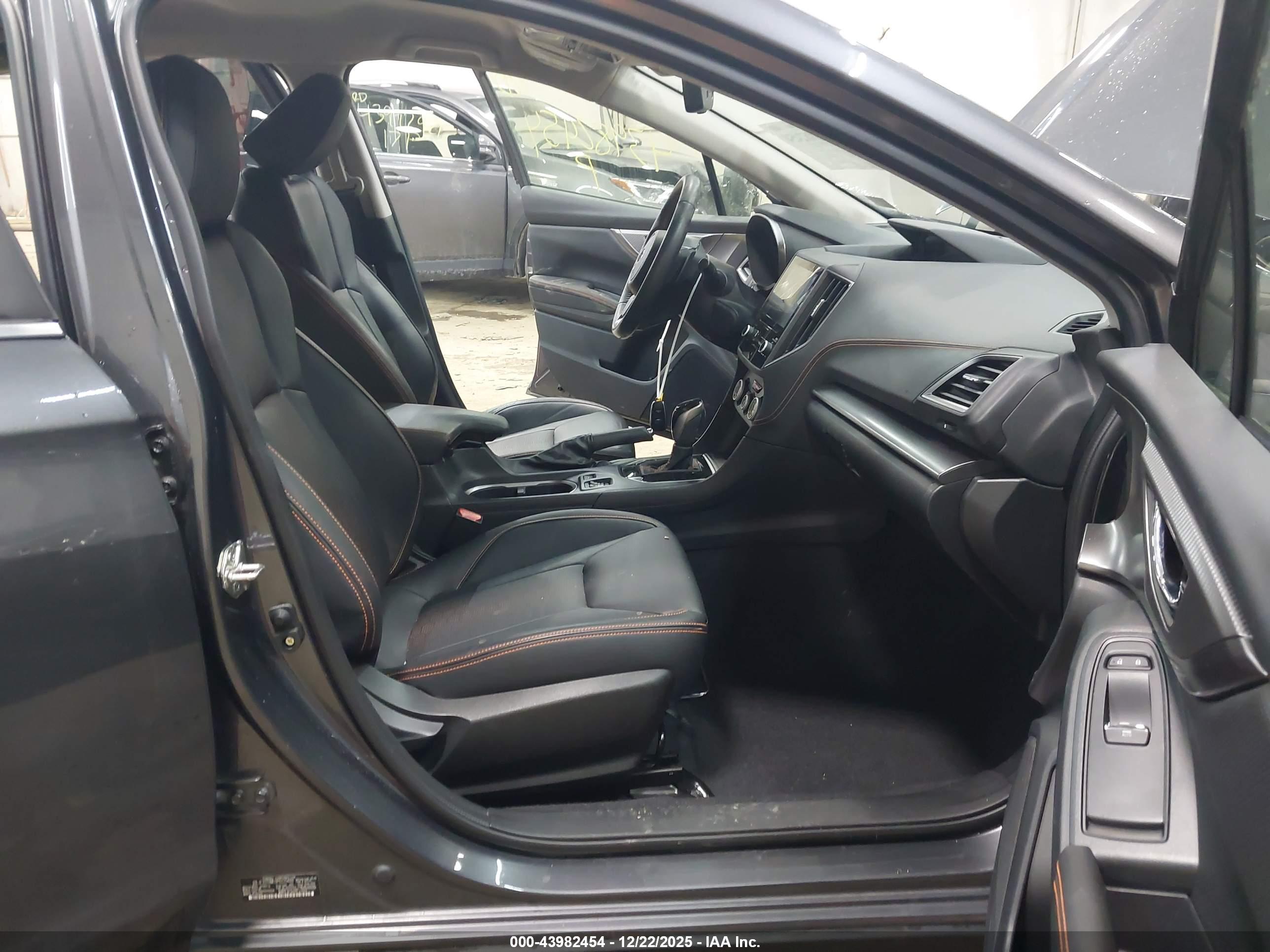 SUBARU CROSSTREK image 5