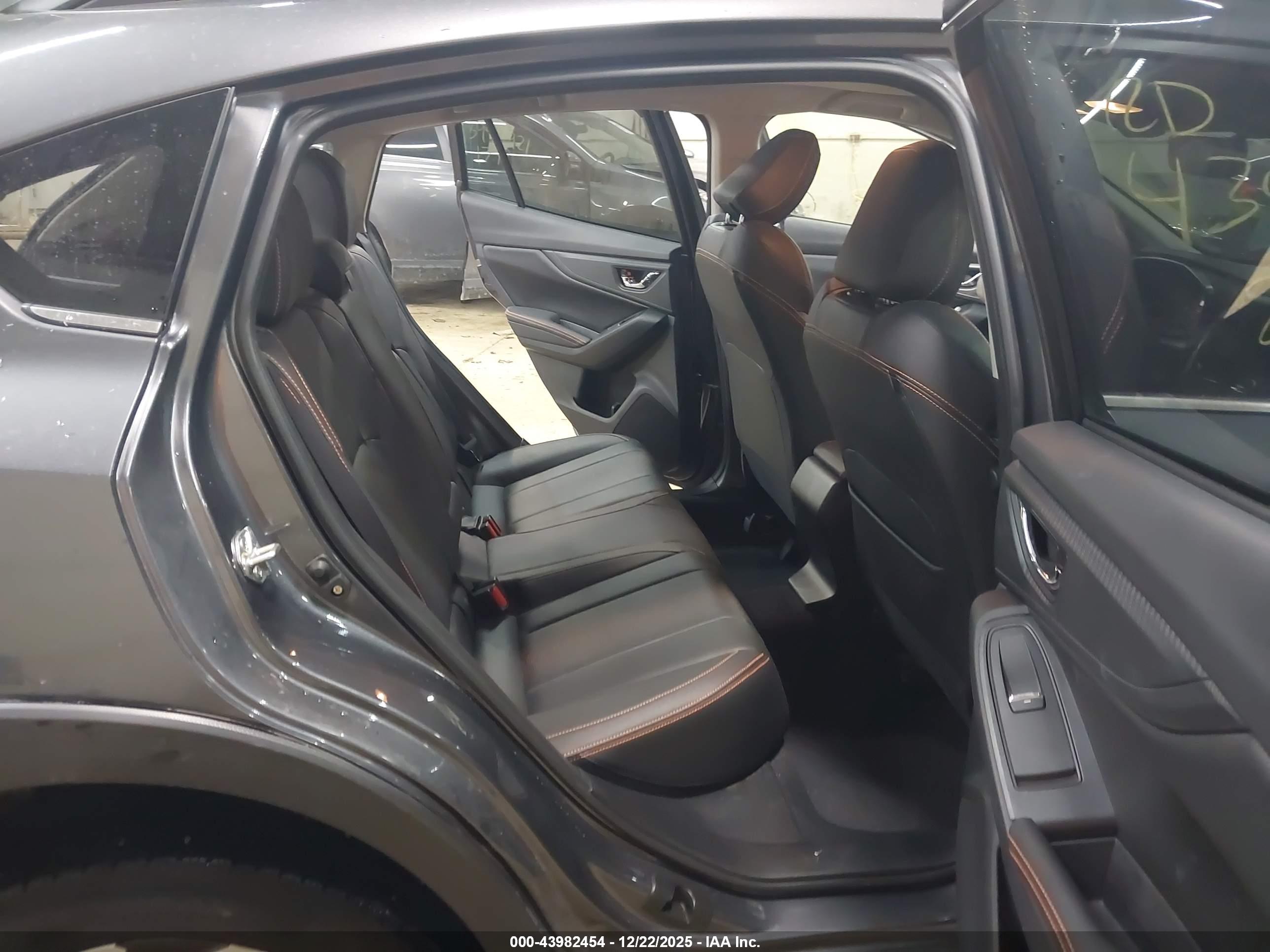 SUBARU CROSSTREK image 8