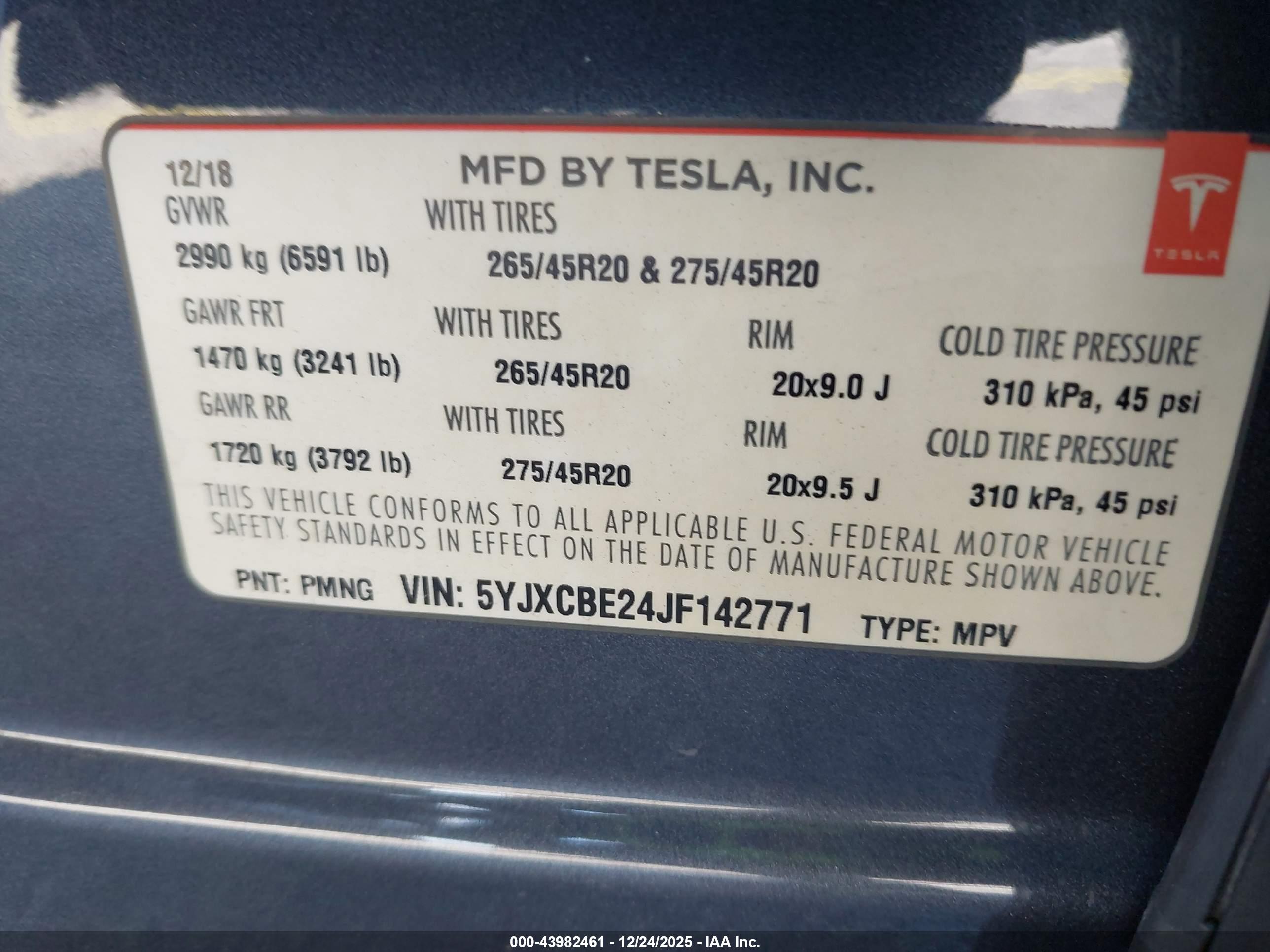 TESLA MODEL image 9