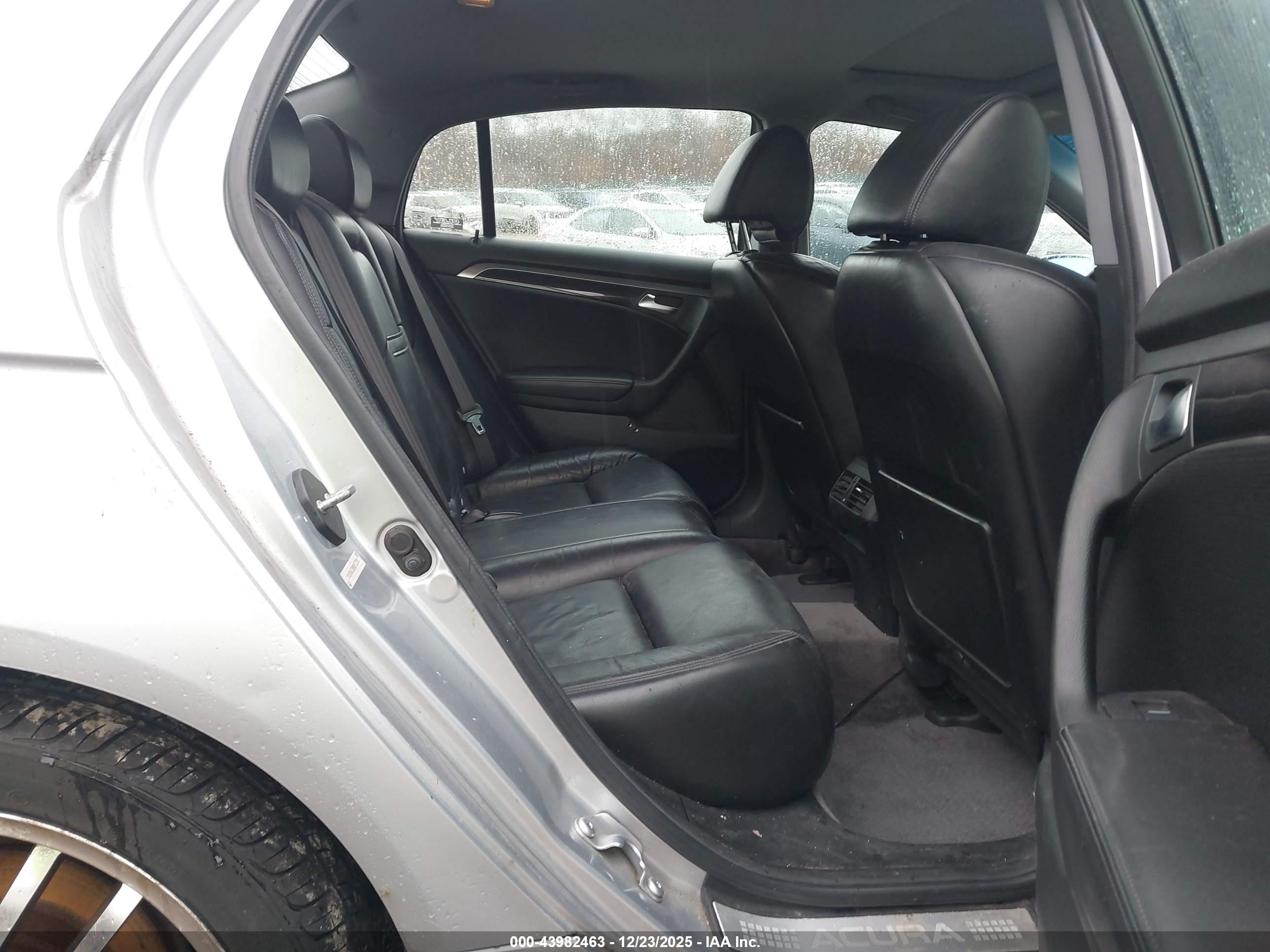 ACURA TL image 8