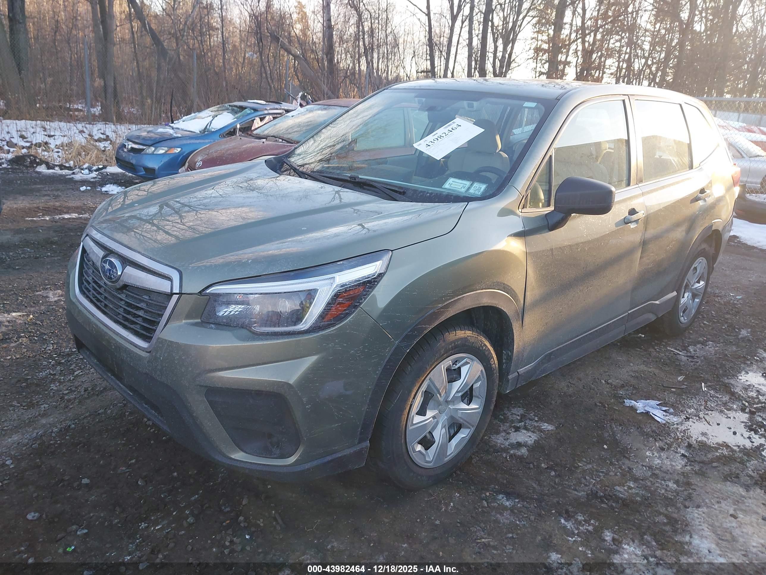 SUBARU FORESTER image 2