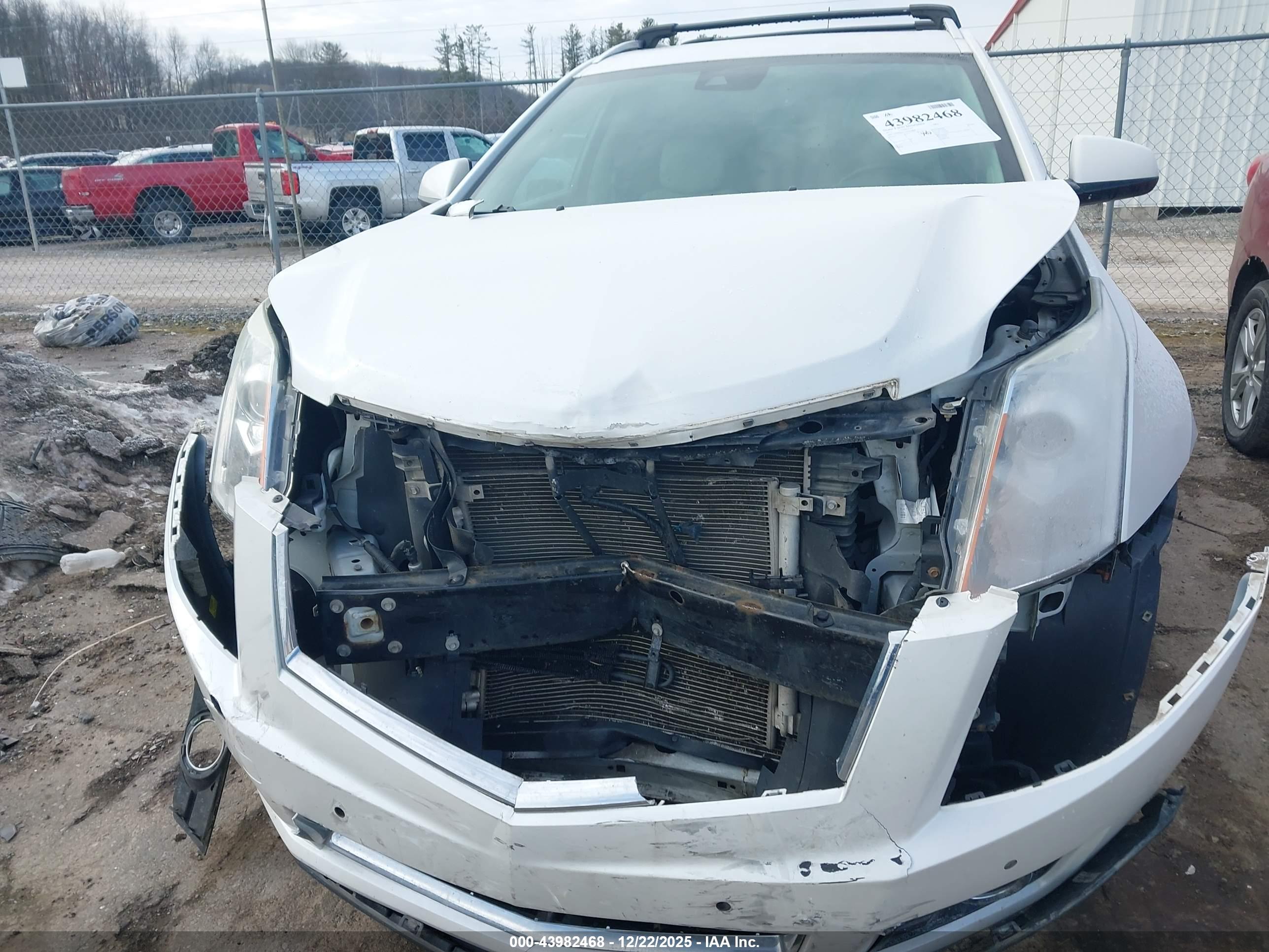 CADILLAC SRX image 6