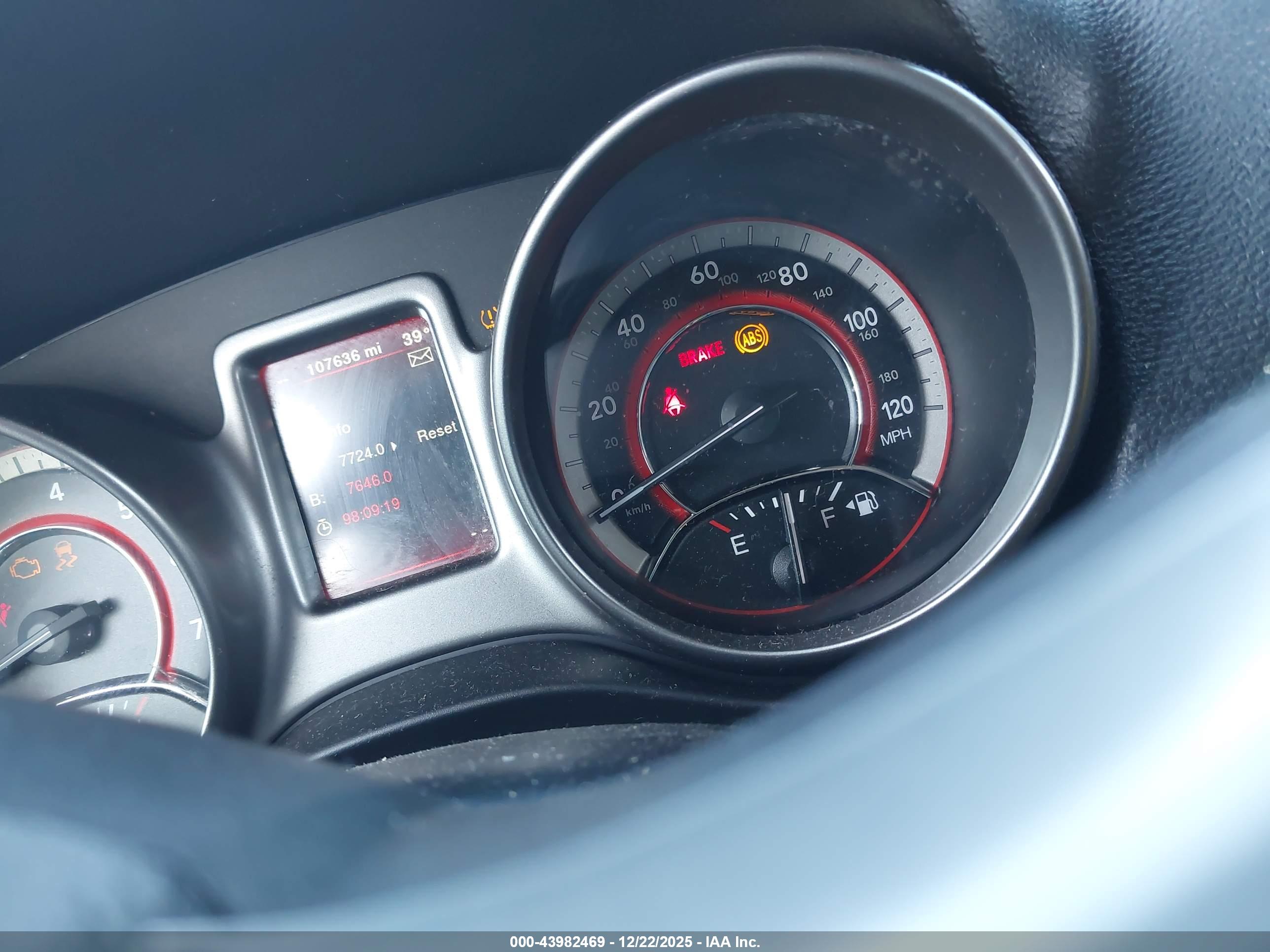 DODGE JOURNEY image 7