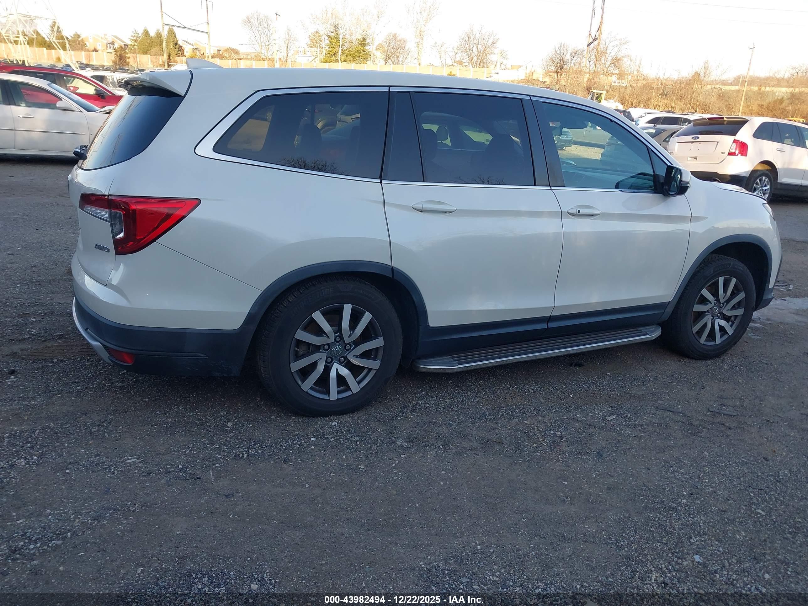 HONDA PILOT image 4