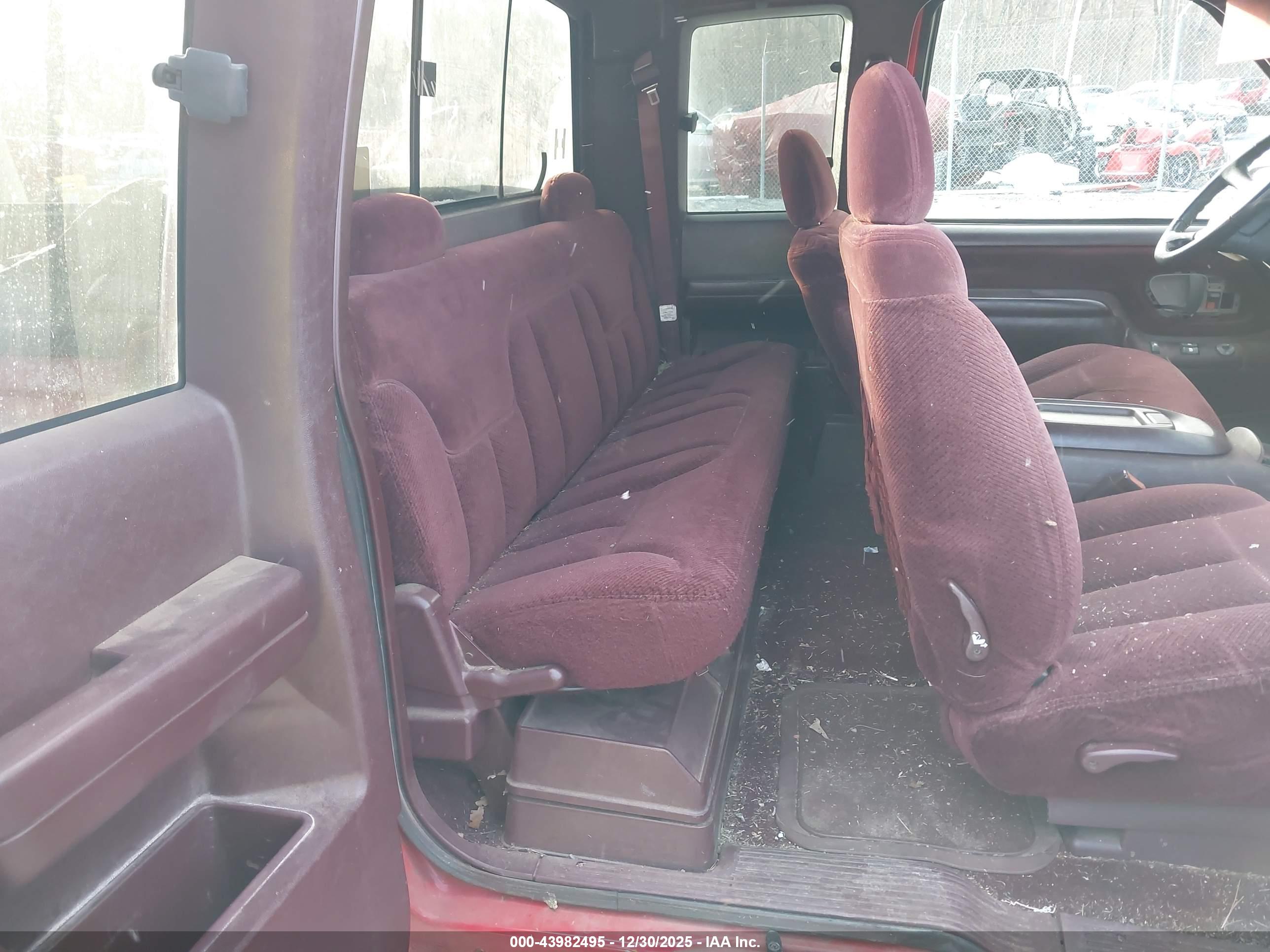 CHEVROLET K1500 image 8