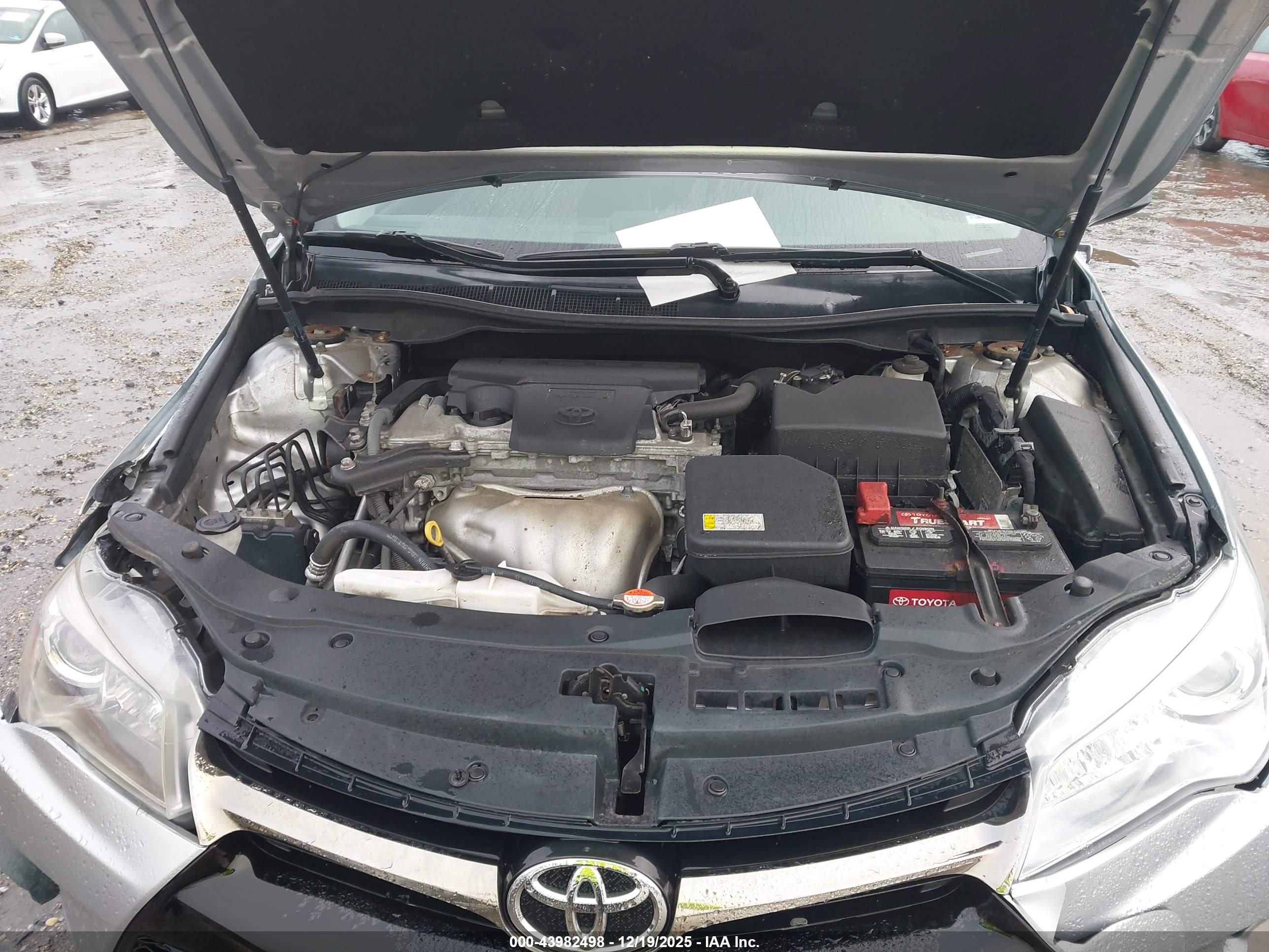 TOYOTA CAMRY image 10