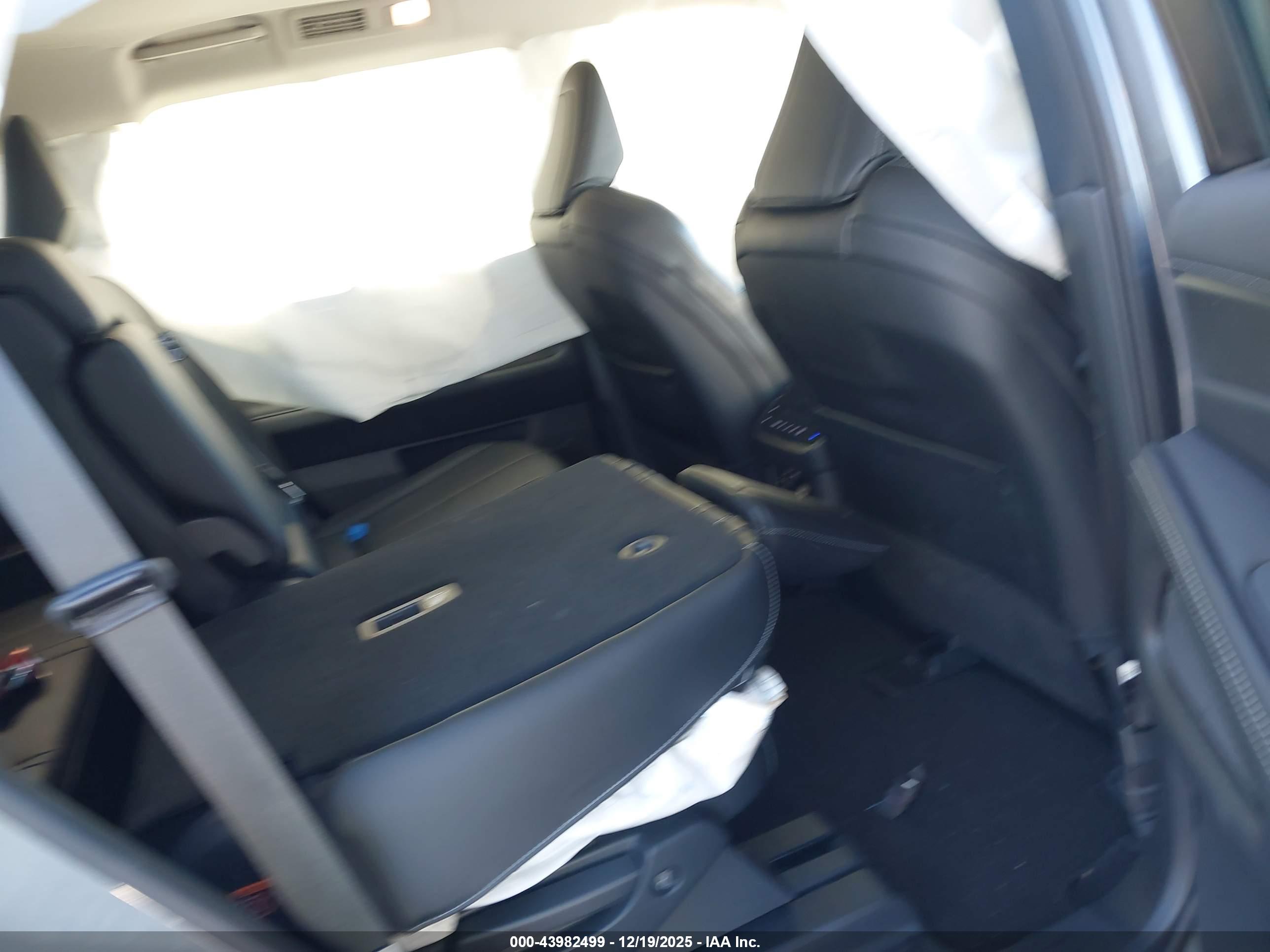 INFINITI QX60 image 8