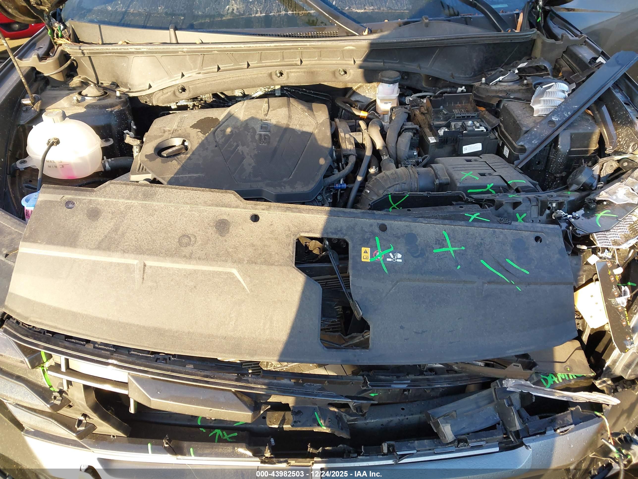 HYUNDAI TUCSON image 10