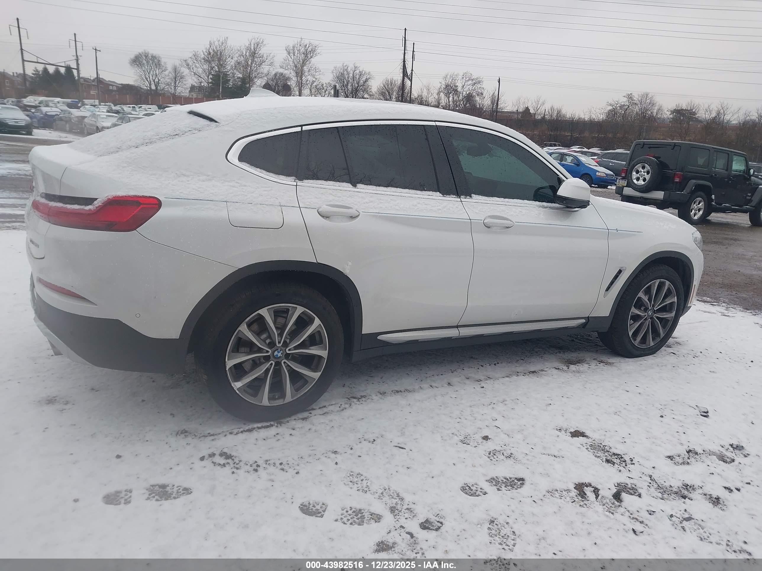 BMW X4 image 4
