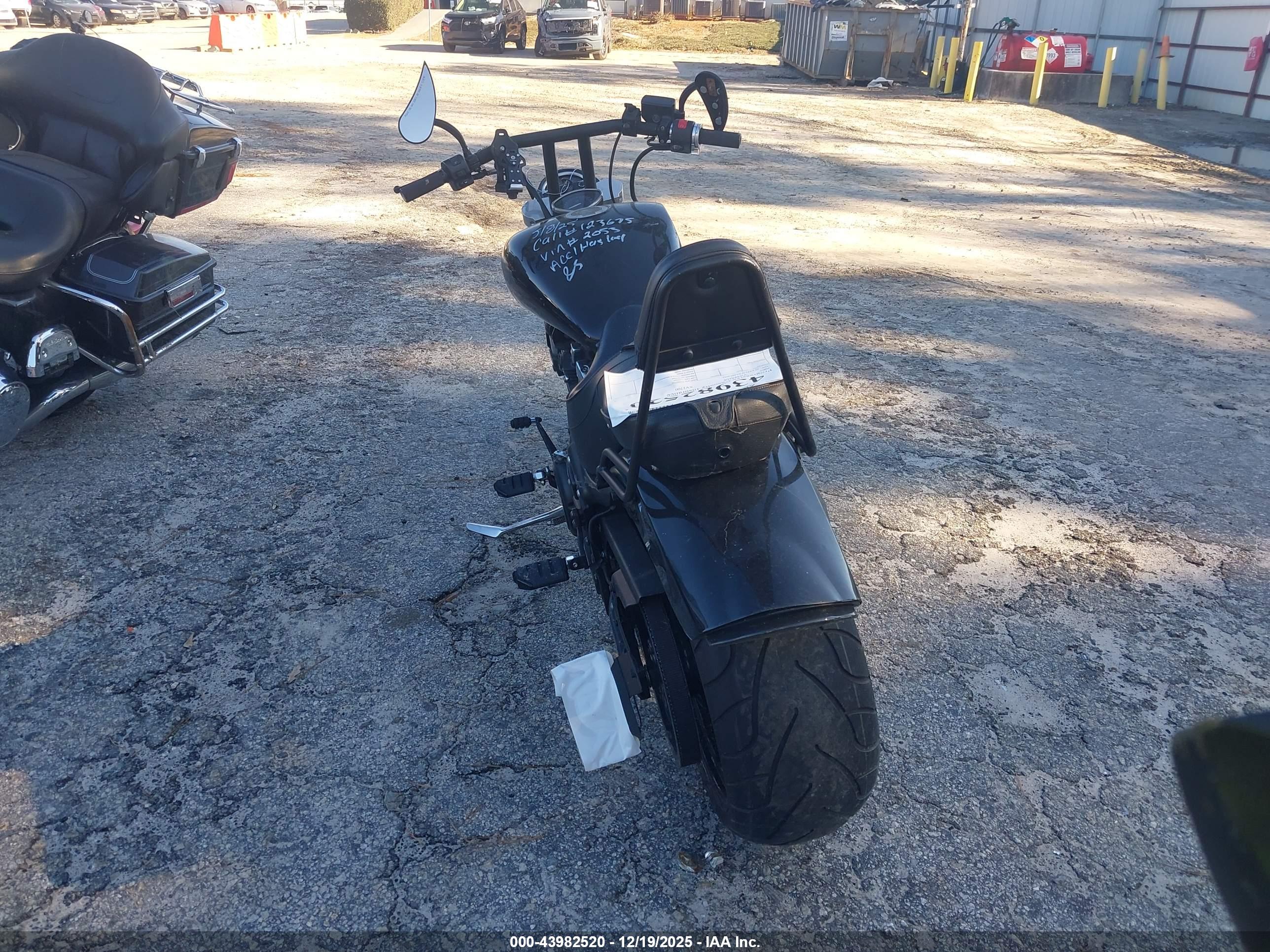 YAMAHA XV1700 image 6
