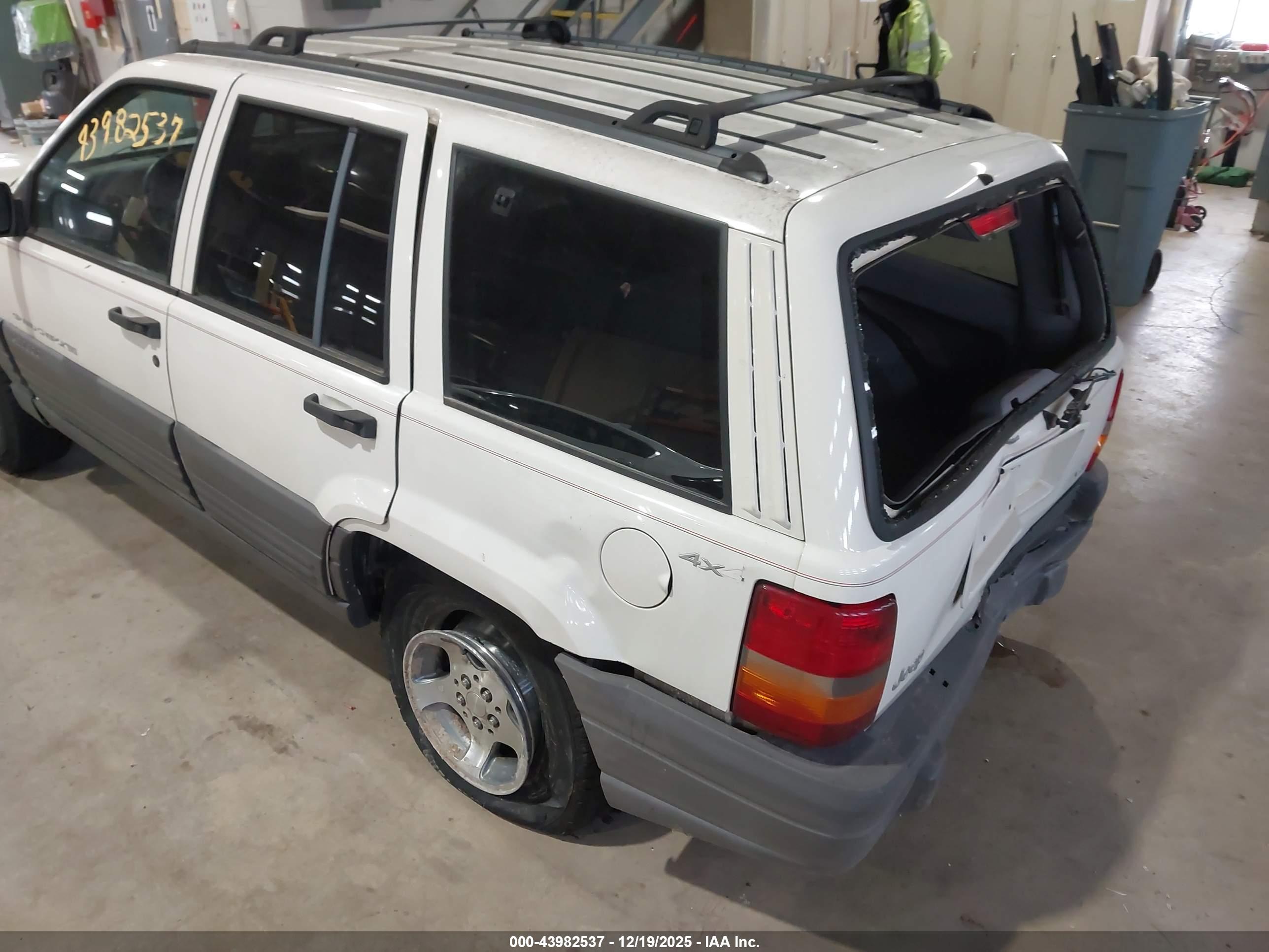 JEEP GRAND image 6
