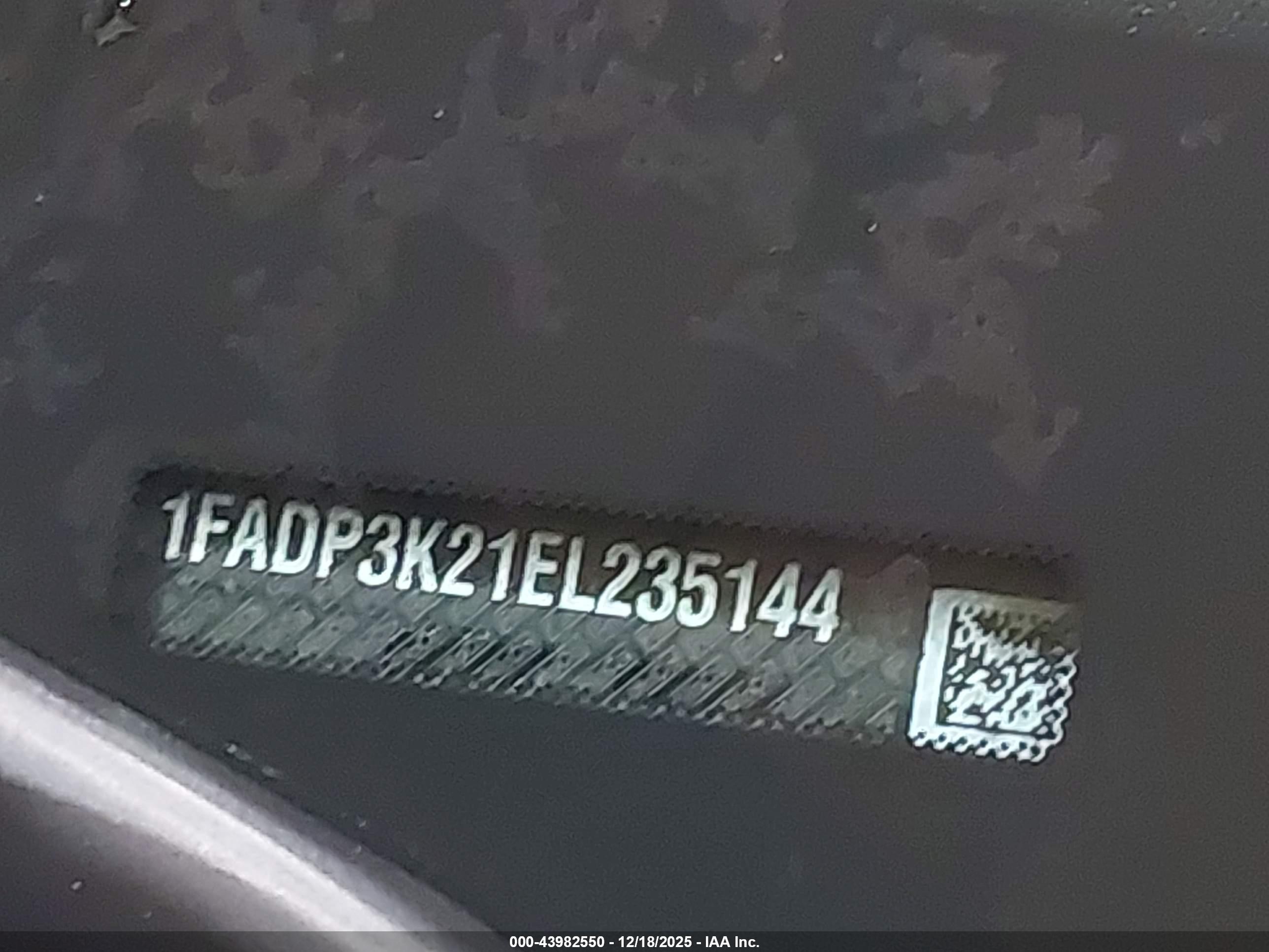 FORD FOCUS image 9