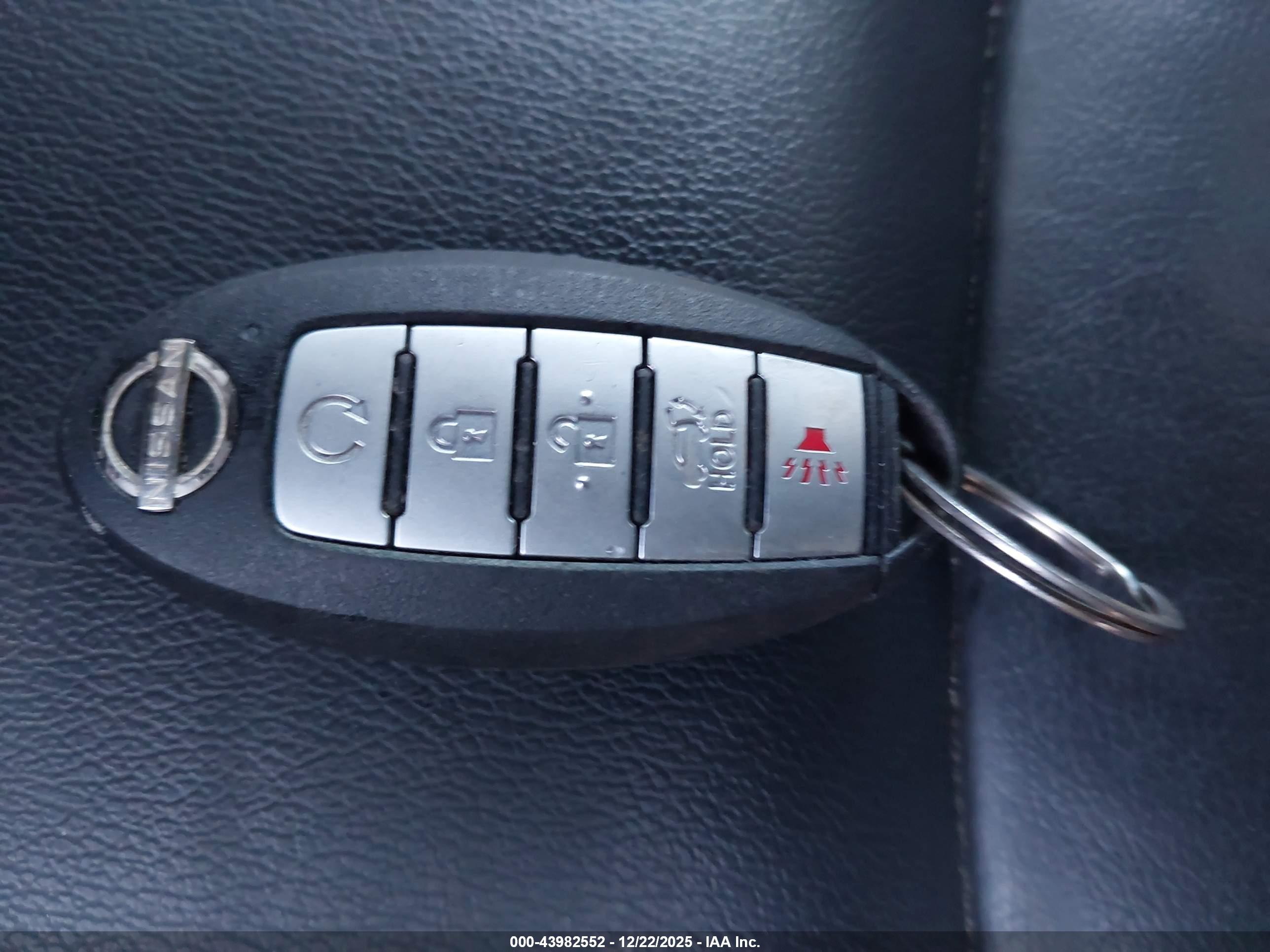 NISSAN PATHFINDER image 11