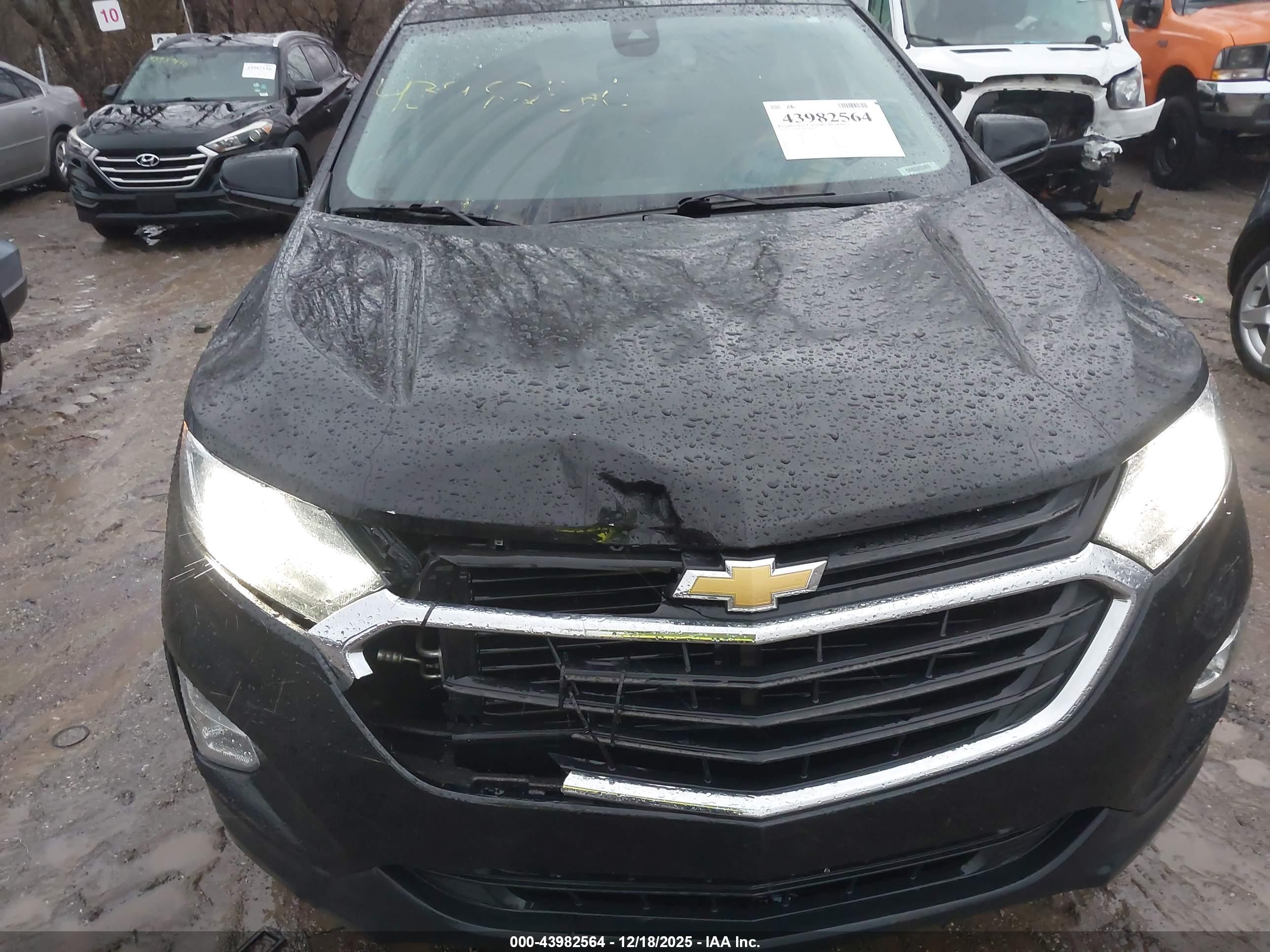 CHEVROLET EQUINOX image 6