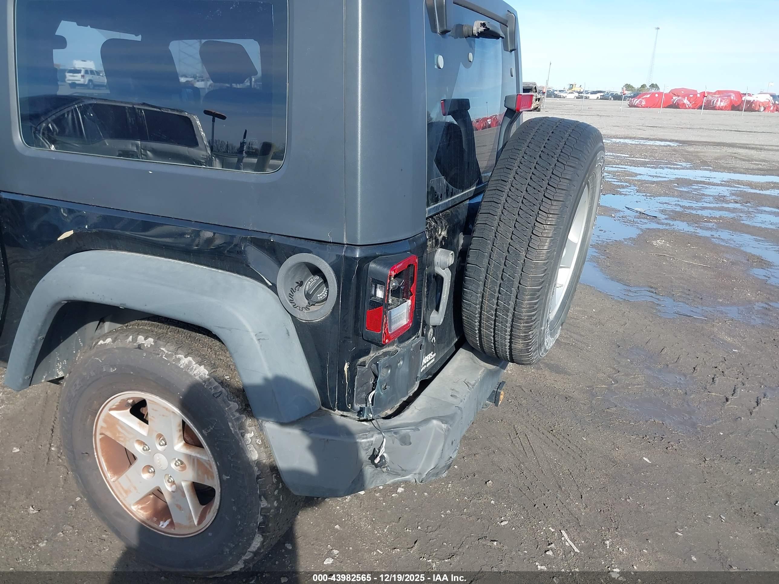 JEEP WRANGLER image 6