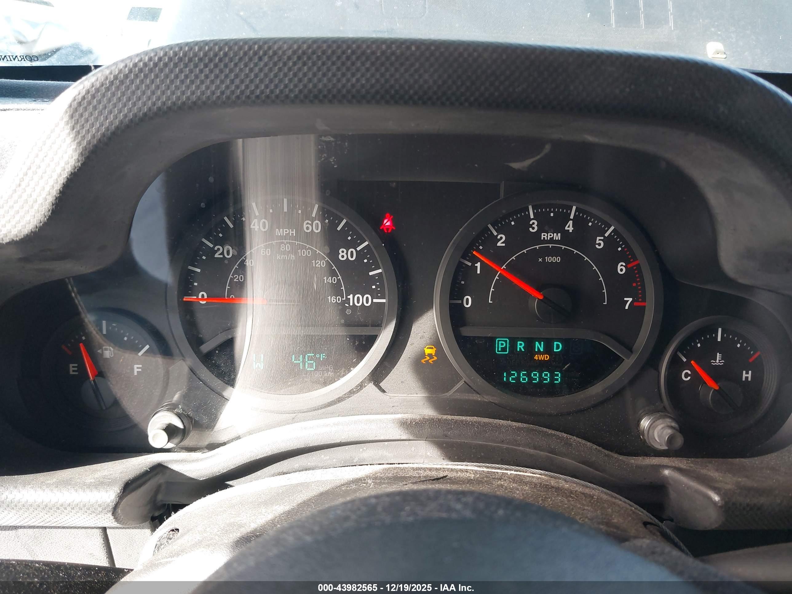 JEEP WRANGLER image 7