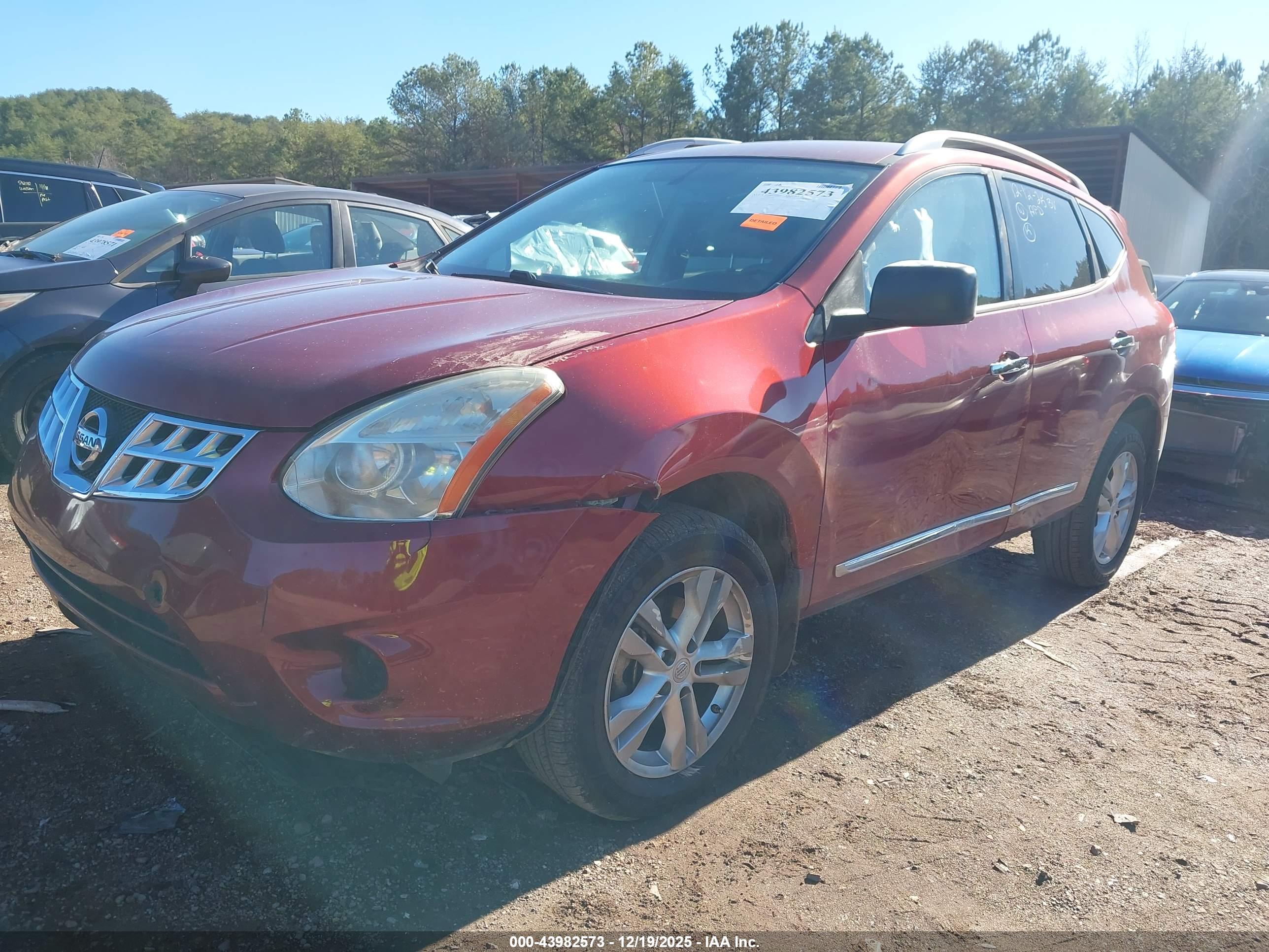NISSAN ROGUE image 2