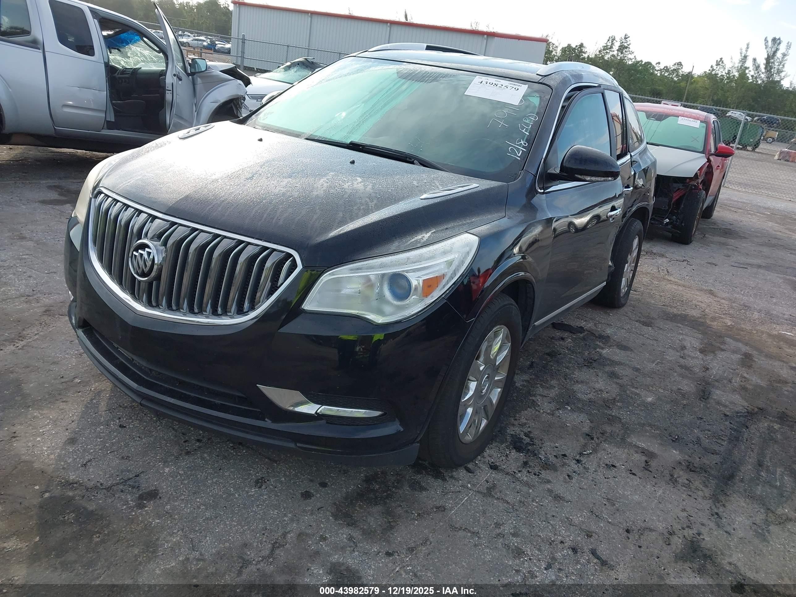 BUICK ENCLAVE image 2