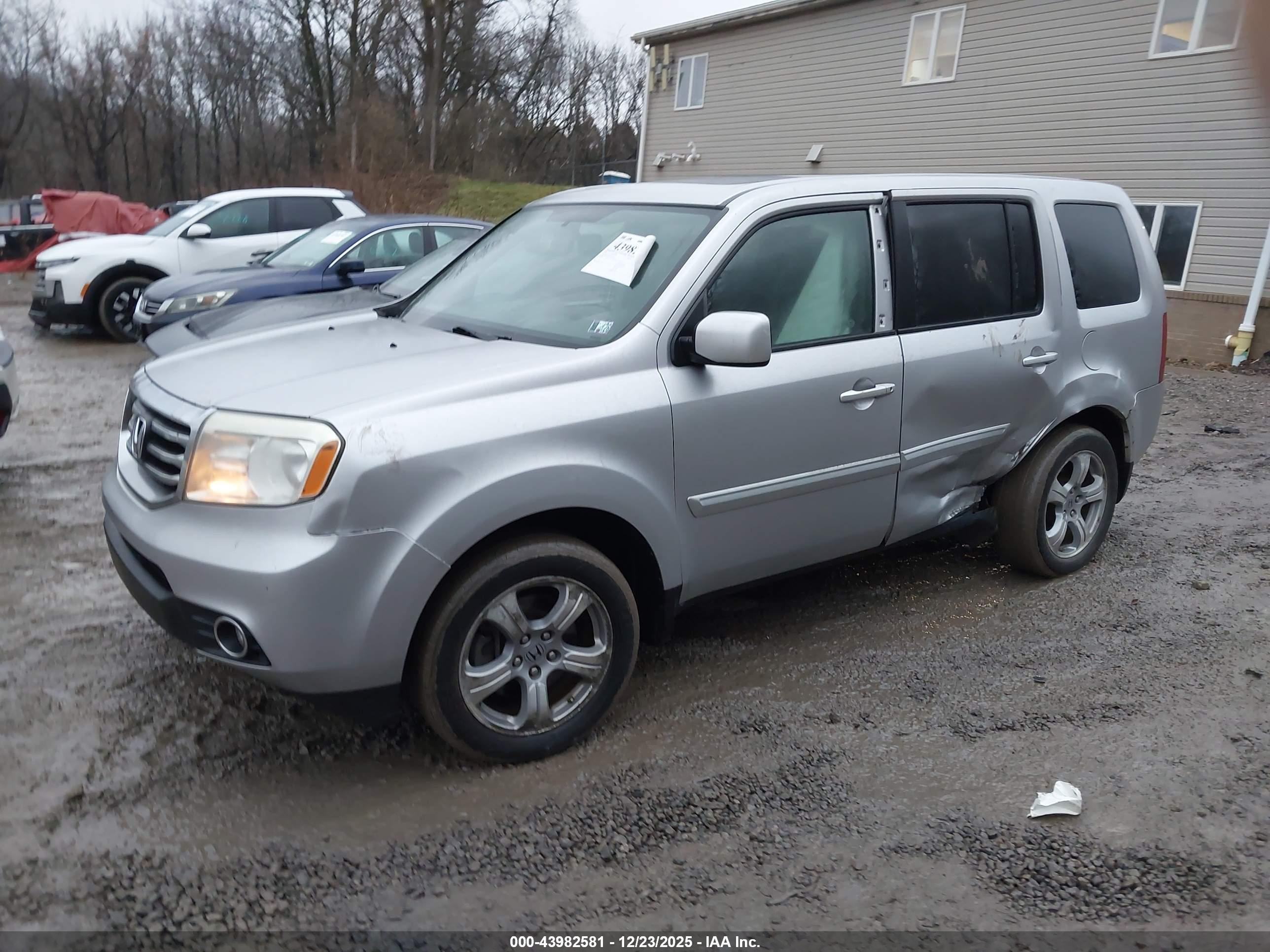 HONDA PILOT image 2