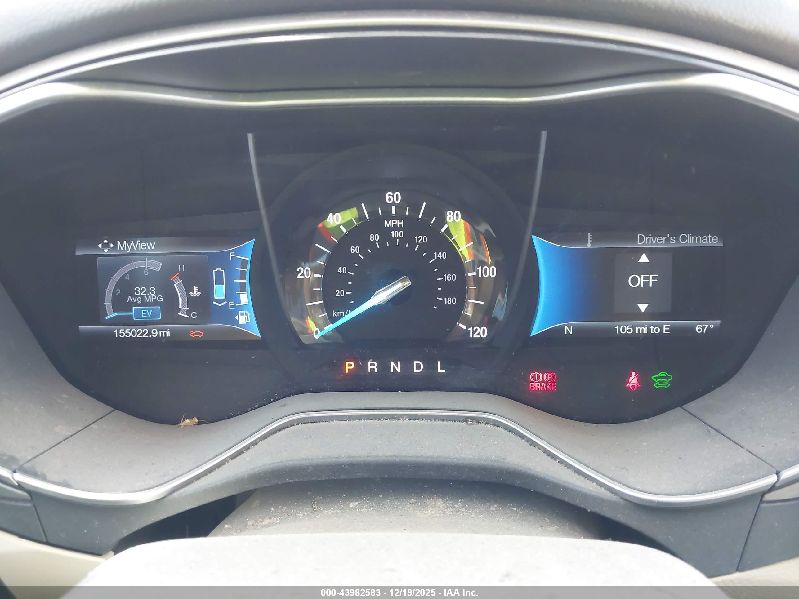 FORD FUSION image 7