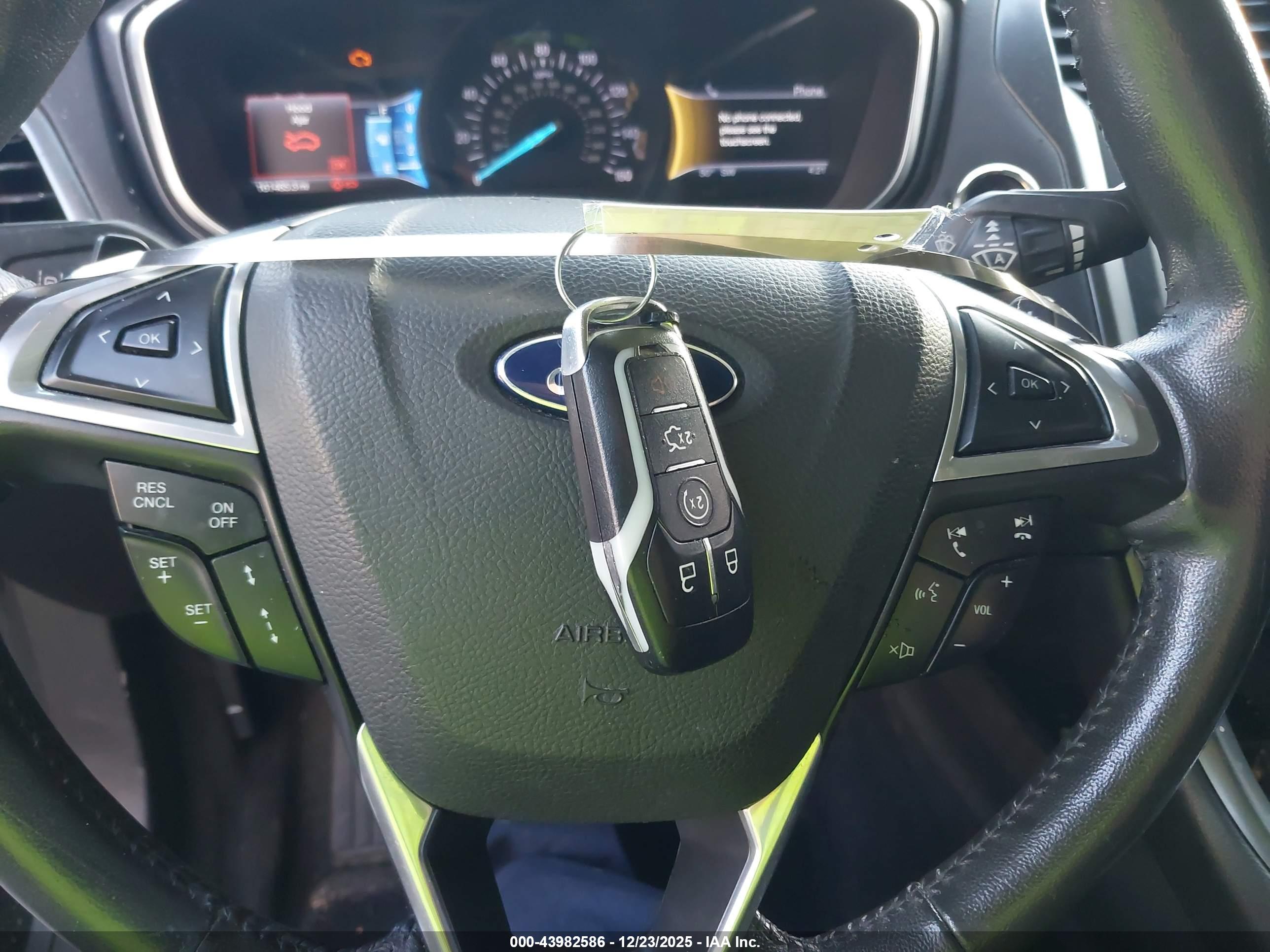 FORD FUSION image 11