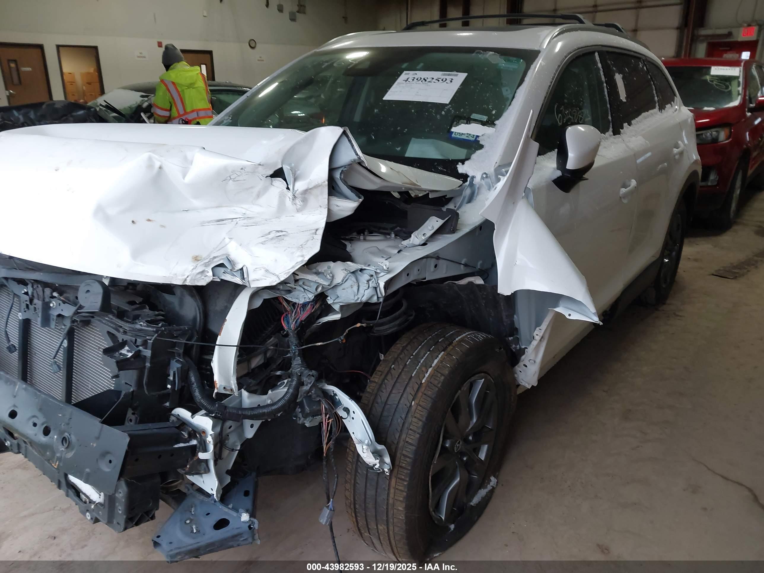 MAZDA CX-9 image 2
