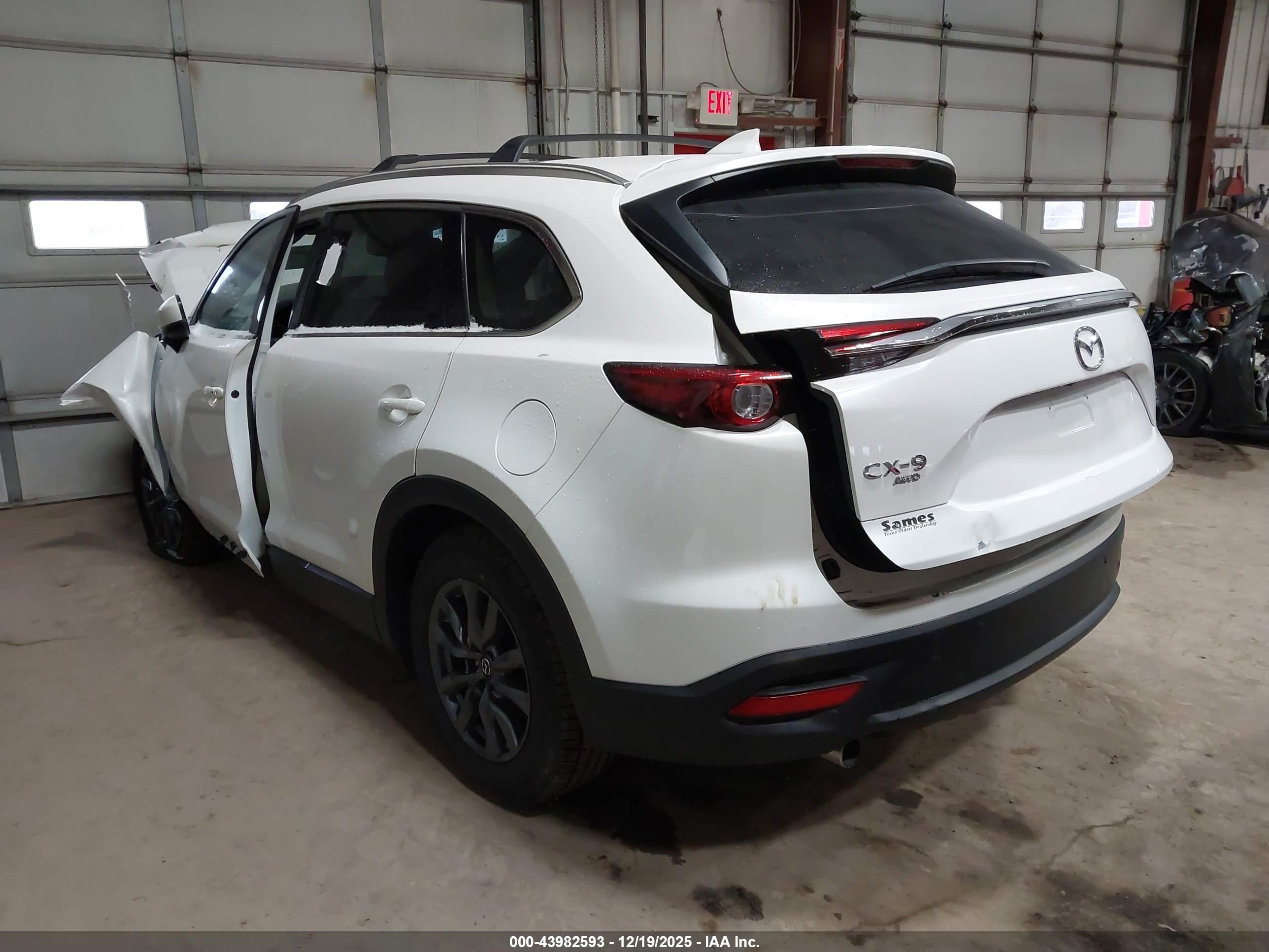 MAZDA CX-9 image 3