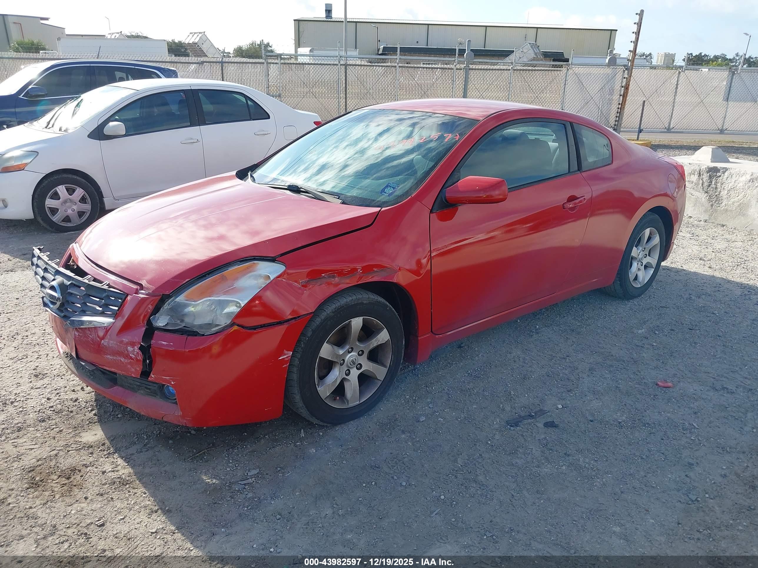 NISSAN ALTIMA image 2