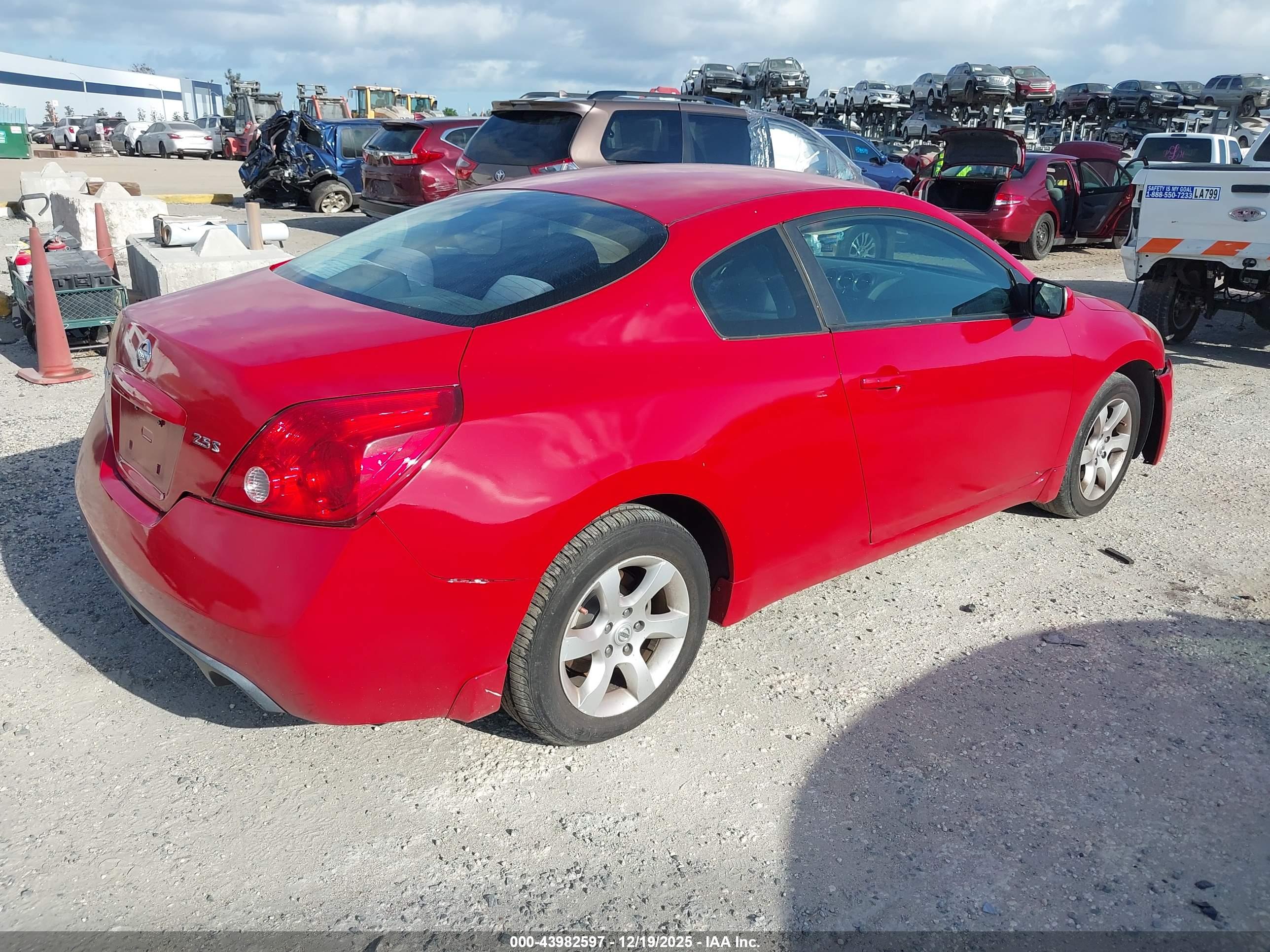 NISSAN ALTIMA image 4
