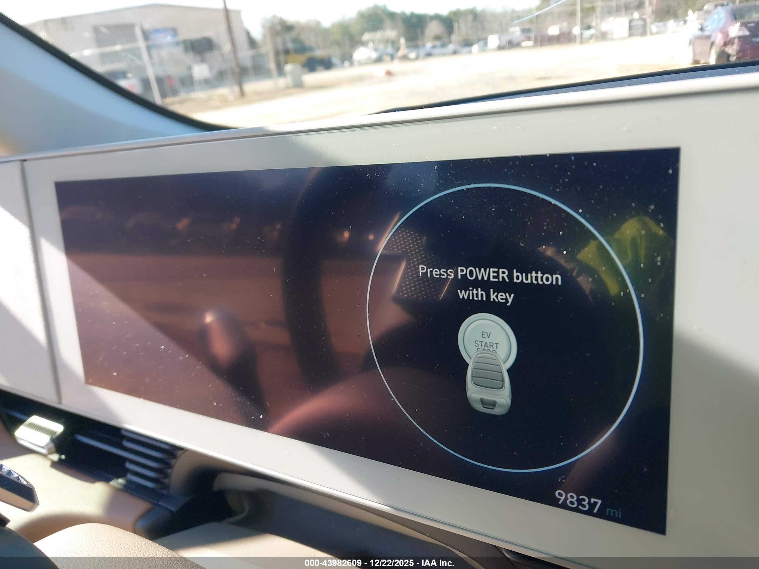 HYUNDAI IONIQ image 7