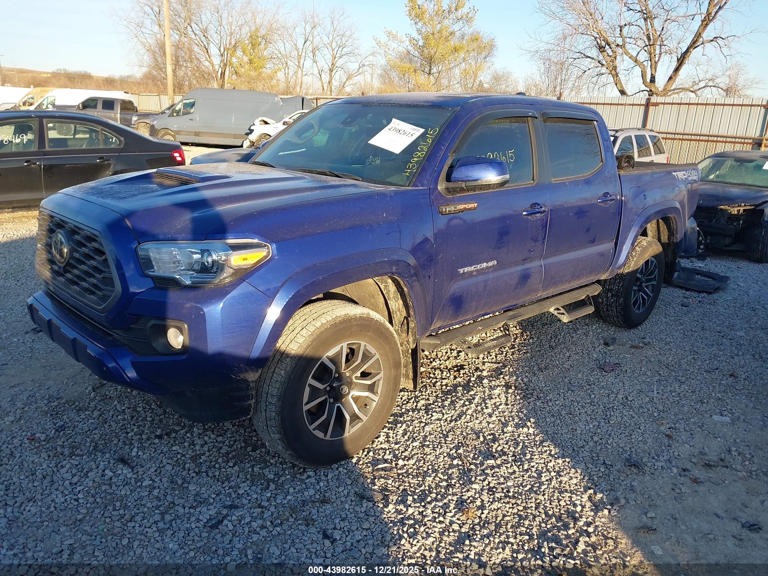TOYOTA TACOMA image 2