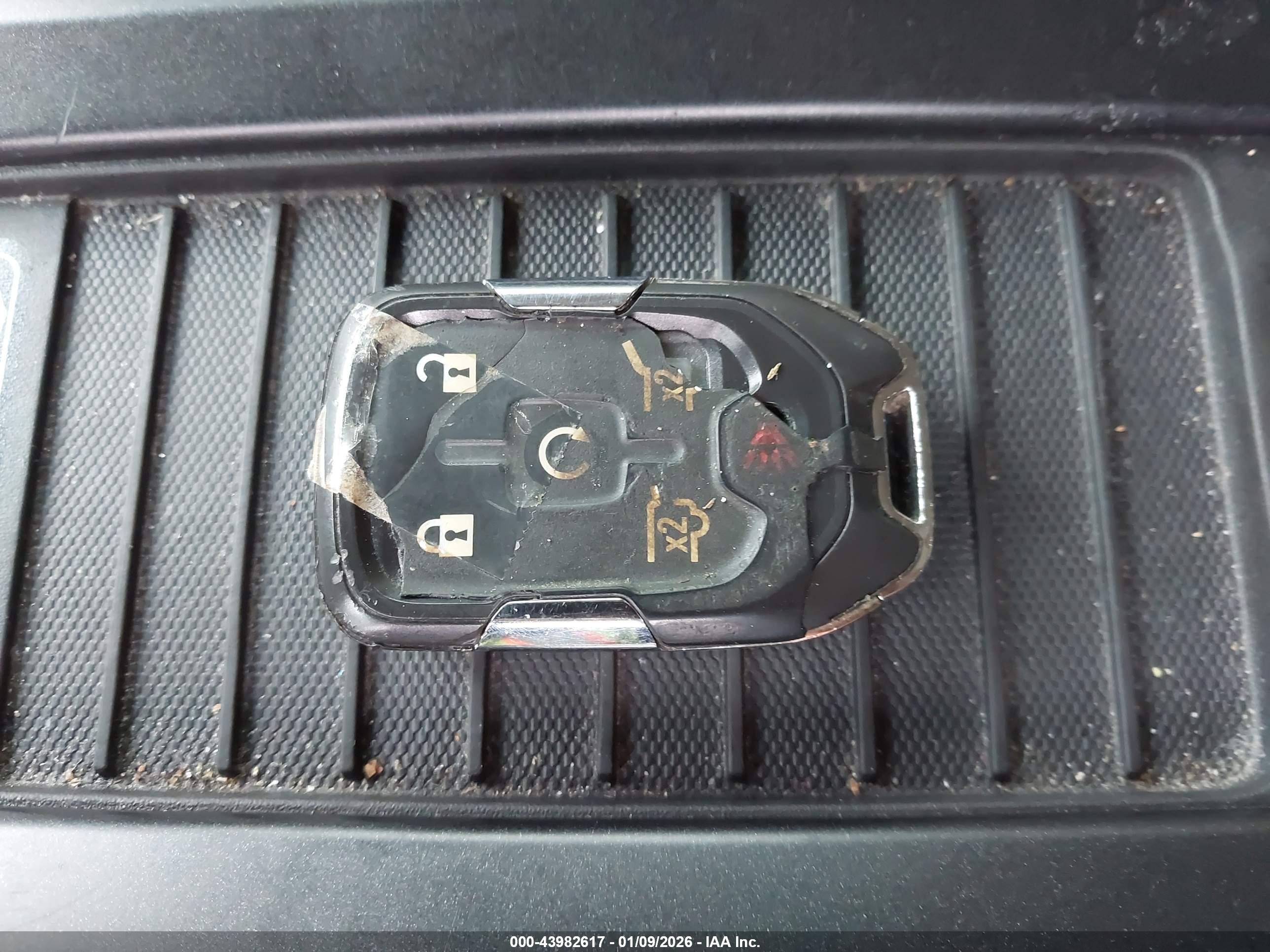 GMC YUKON image 11