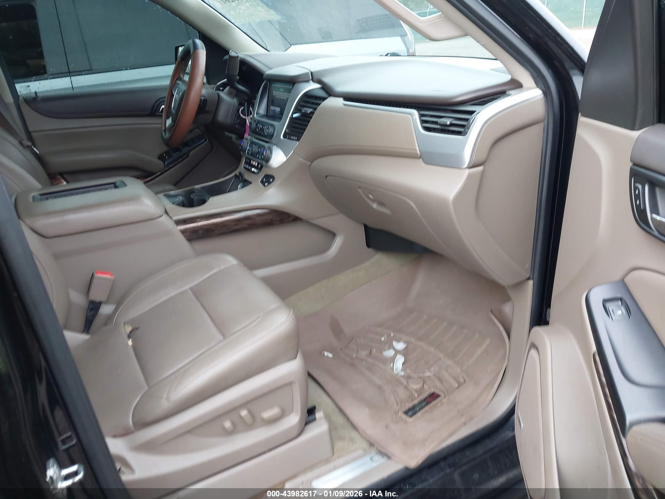 GMC YUKON image 5